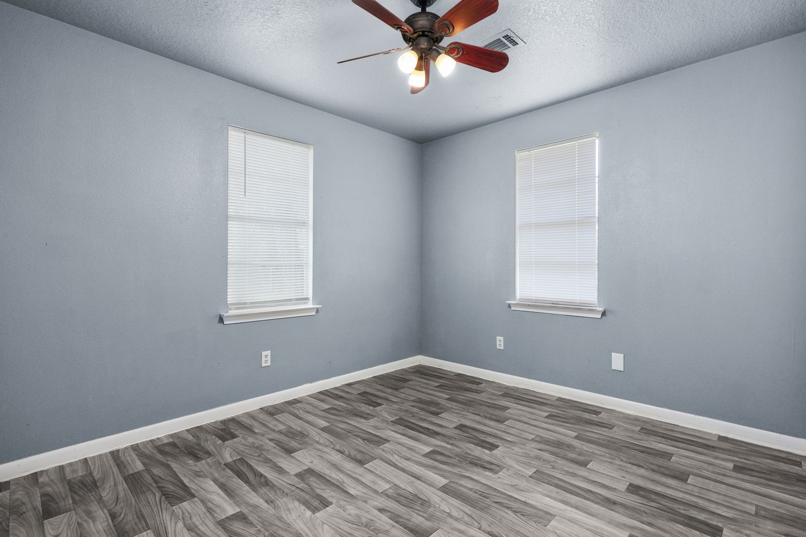 7417 Stephanie Drive Property Photo 12