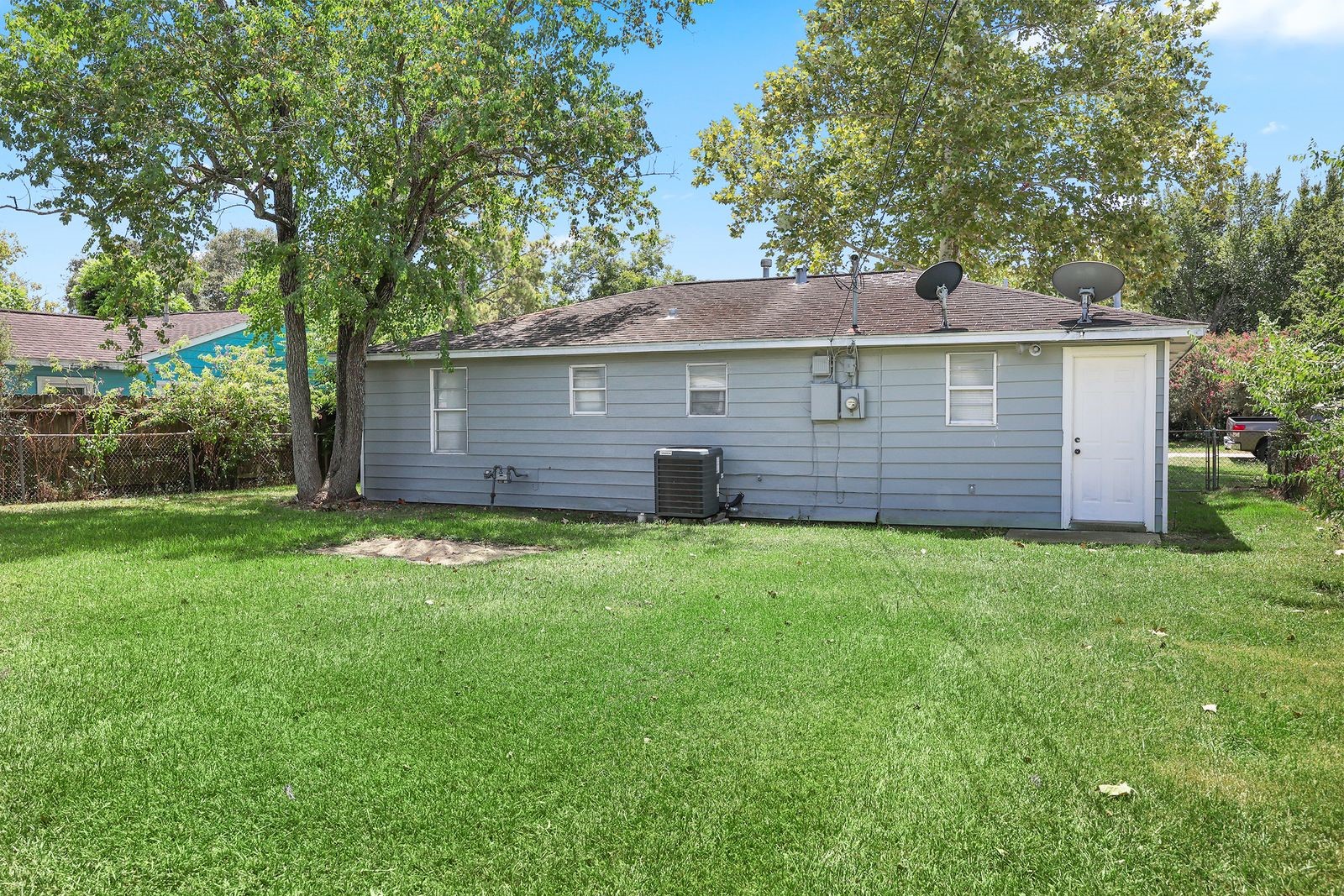 7417 Stephanie Drive Property Photo 15