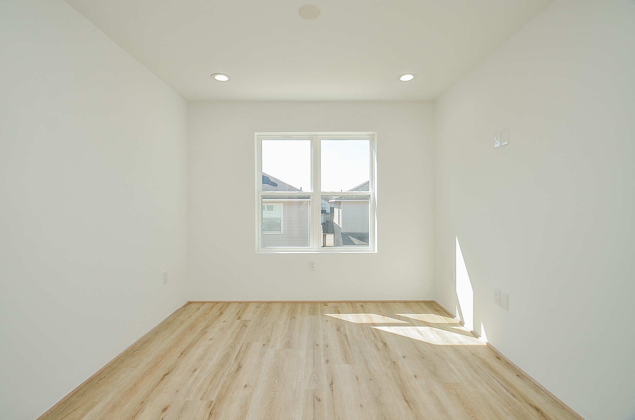 15000 S Richmond Avenue 4 Property Photo 13