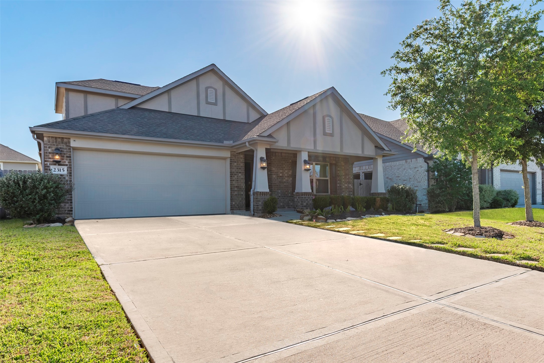 2315 Ocean Pass Lane Property Photo 1
