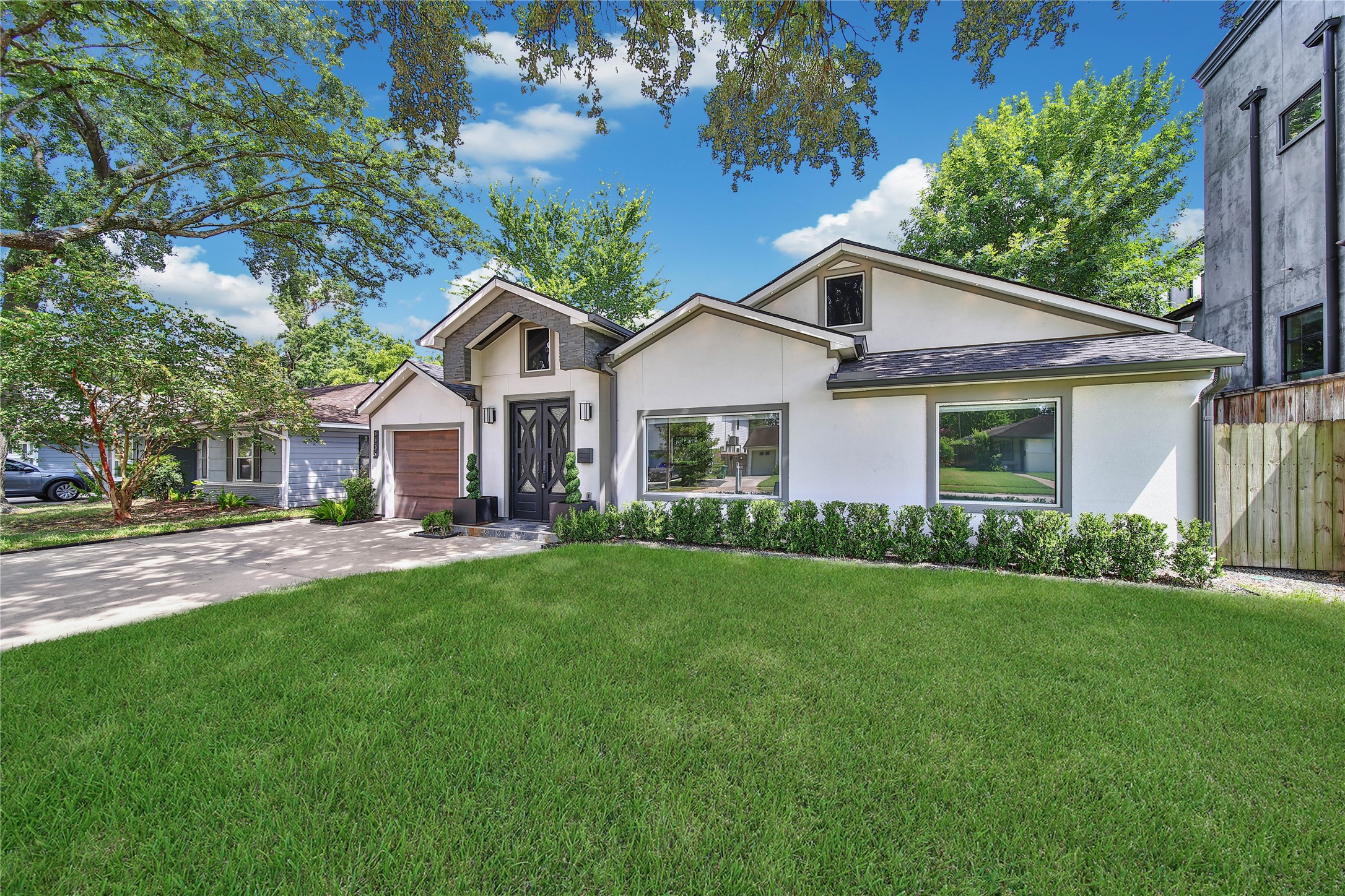 2206 Saxon Drive Property Photo 45