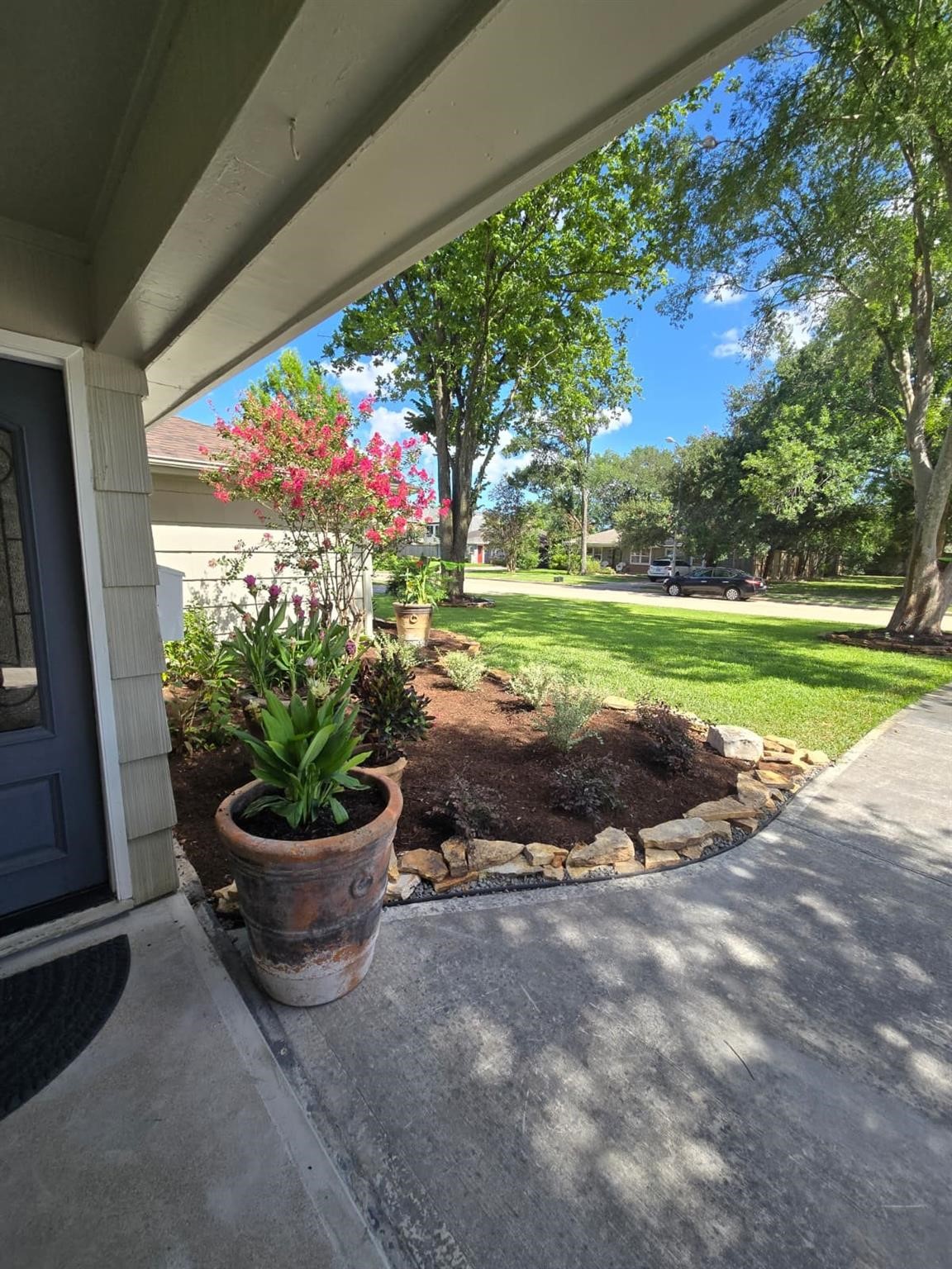 5010 Mayfair Street Property Photo 6