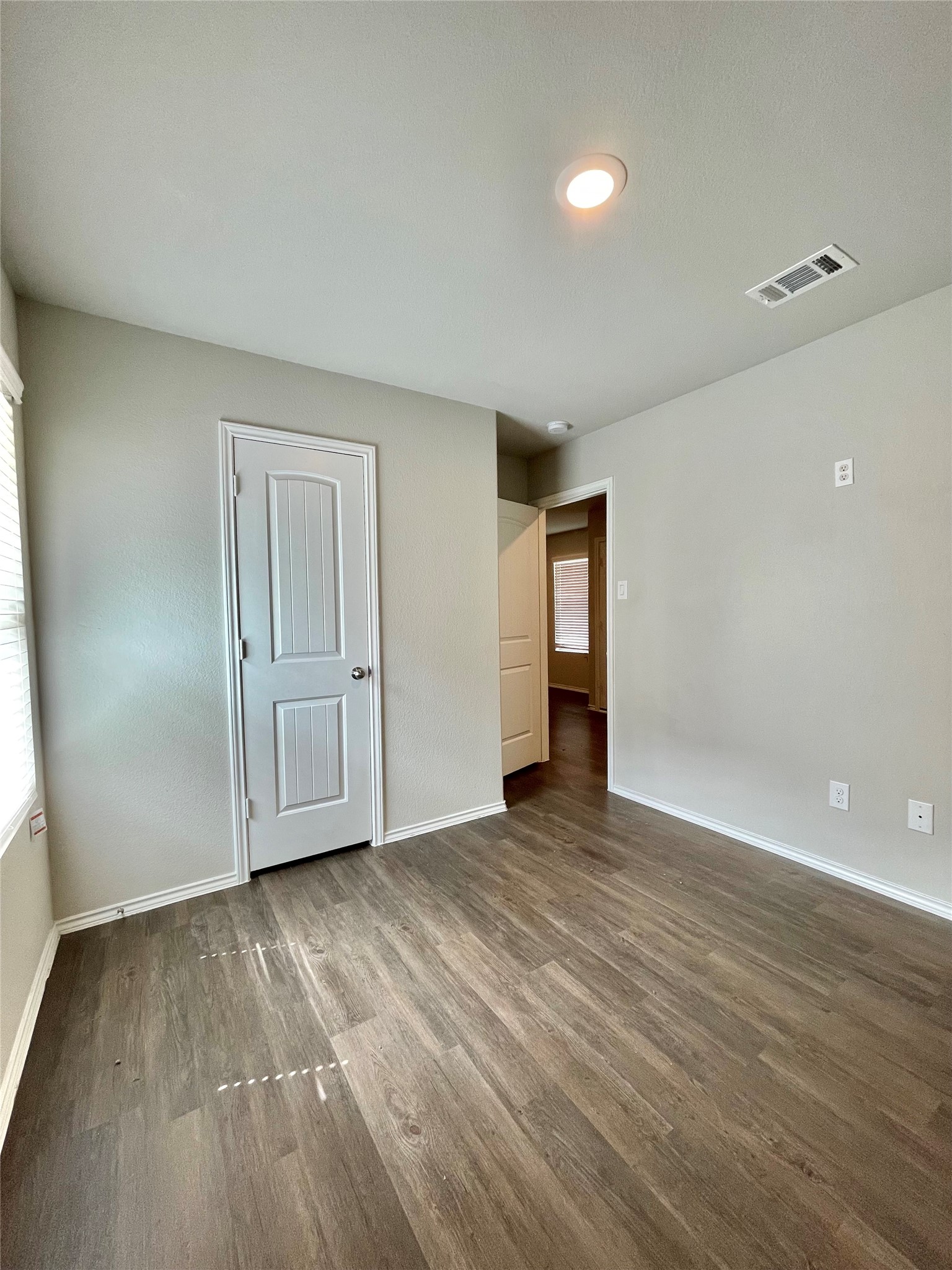 126 E Ash St Property Photo 13