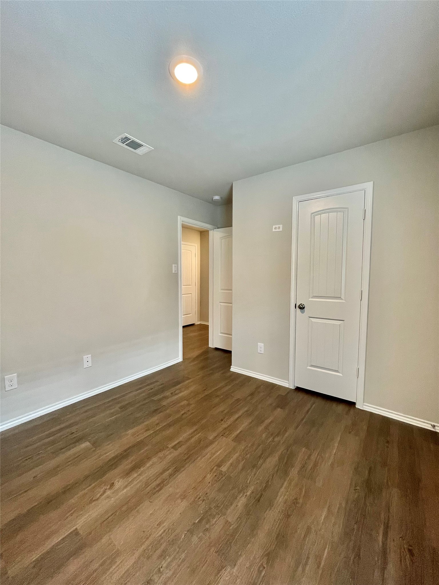 126 E Ash St Property Photo 14