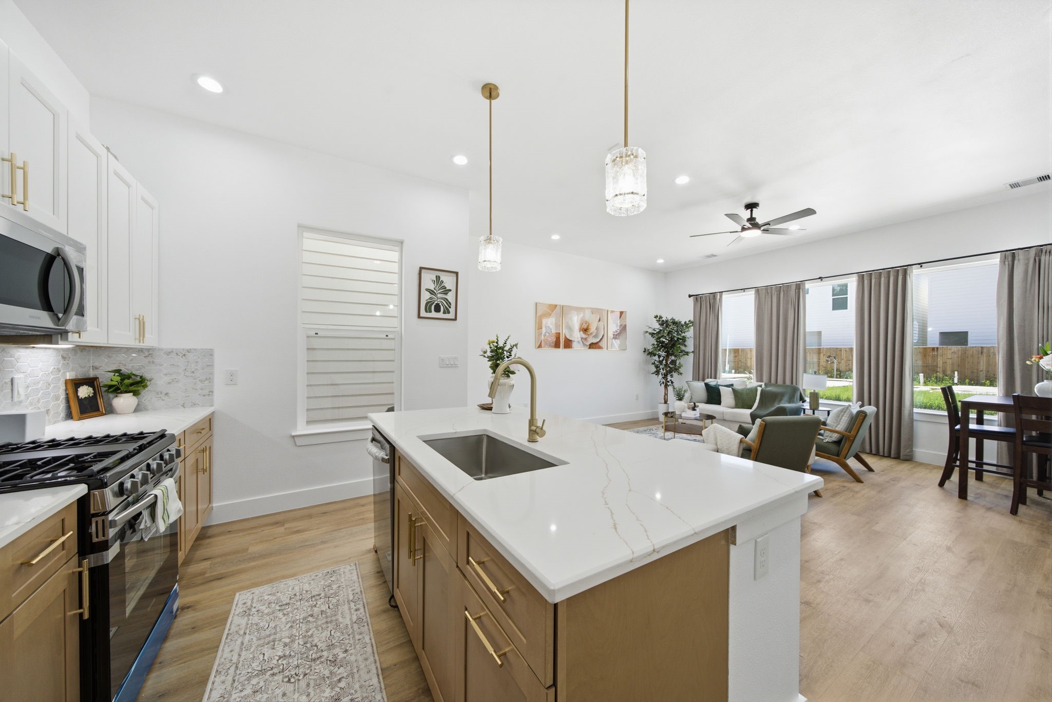 8910 Knoll Leaf Drive Property Photo 1