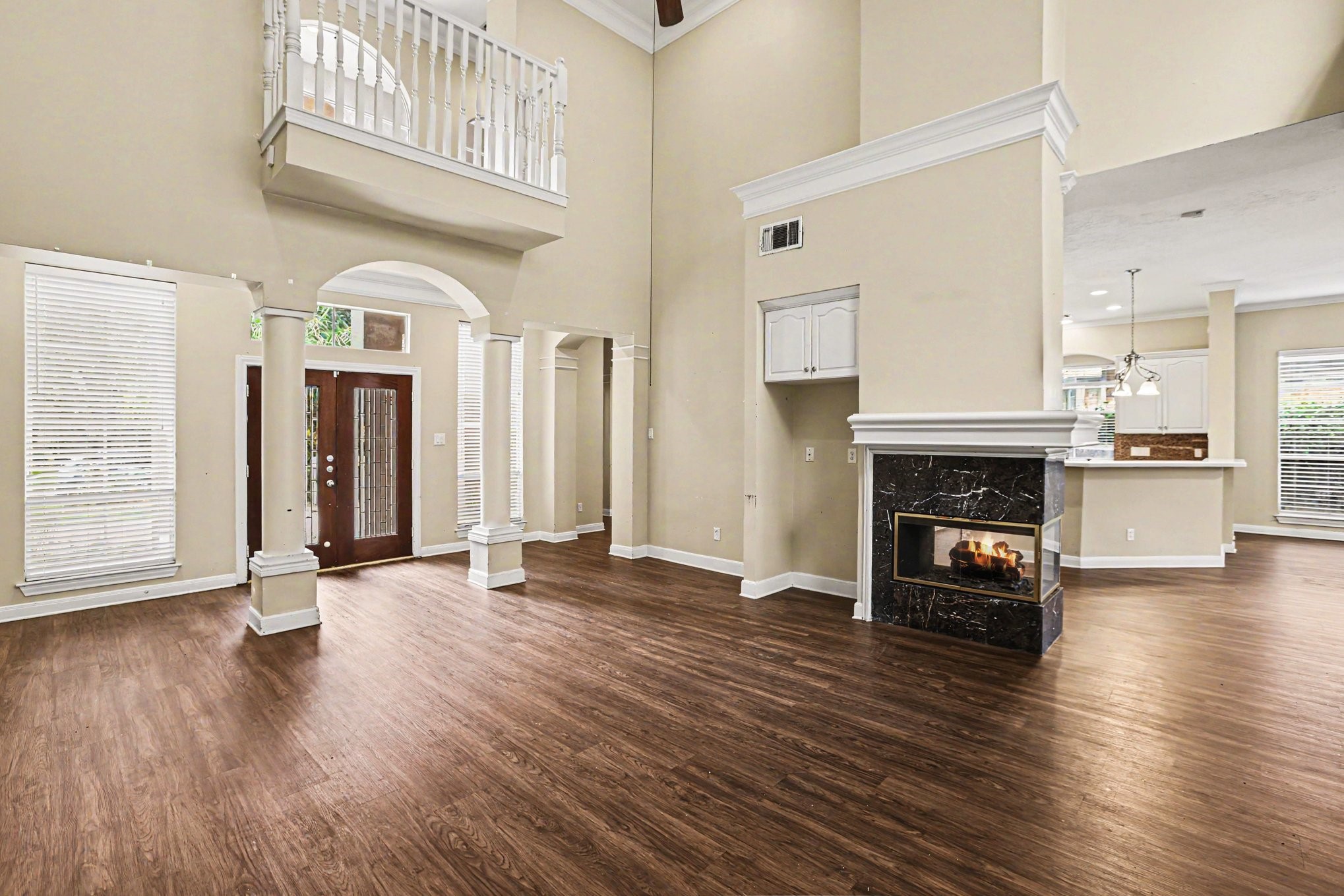 34 Watermill Place Property Photo 6