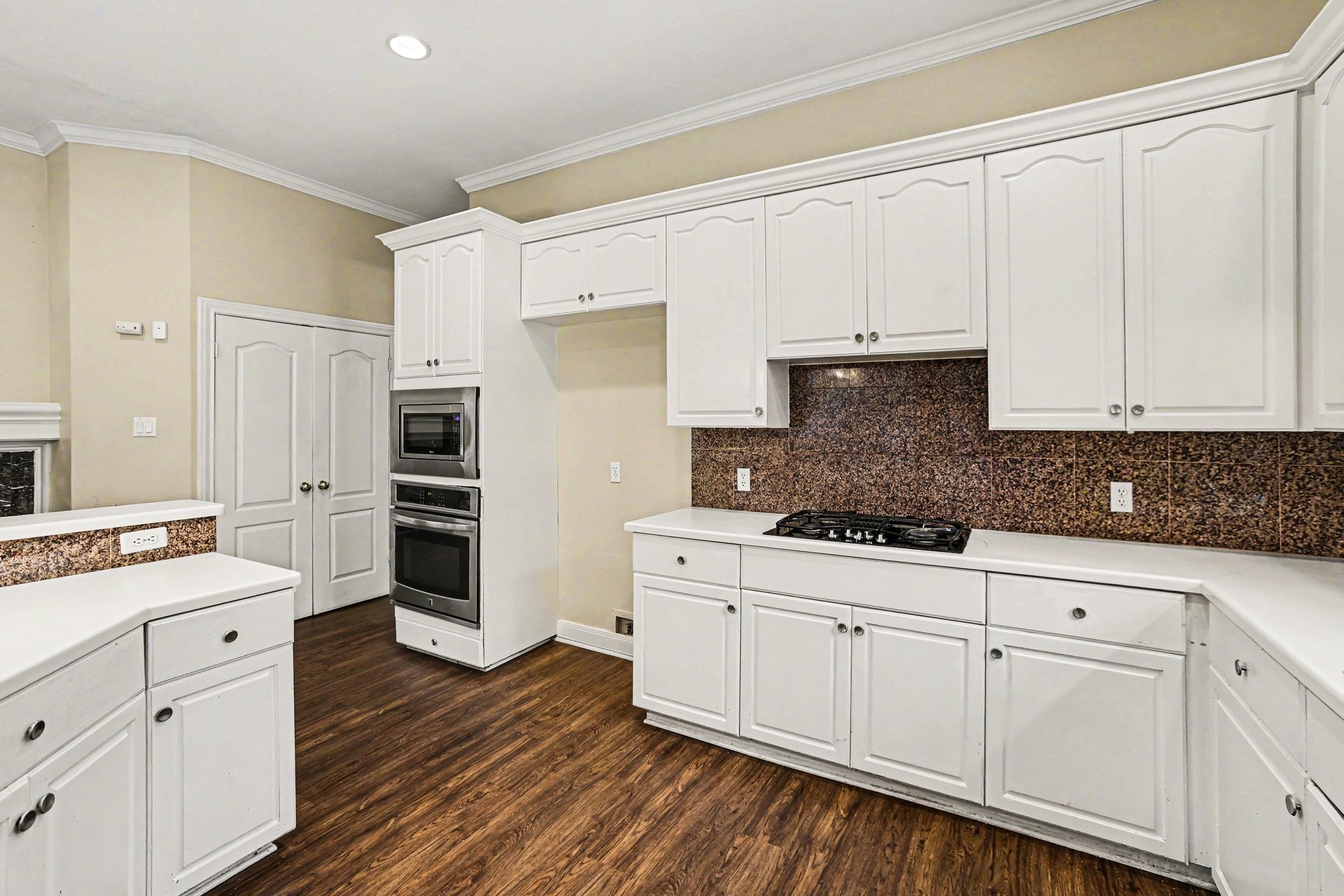 34 Watermill Place Property Photo 11
