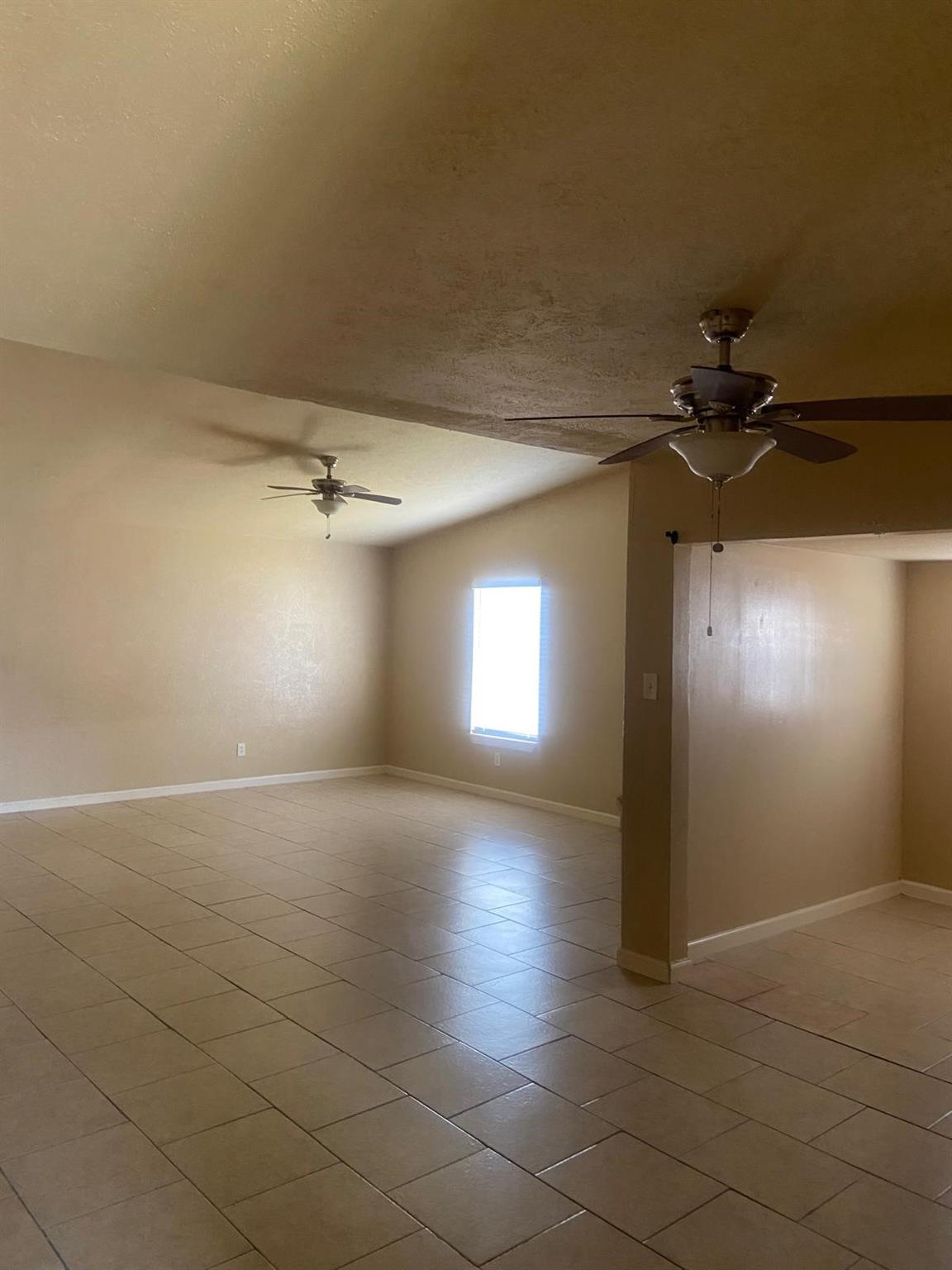 15607 Summer Briar Court, Houston Tx 77489 Property Photo 4