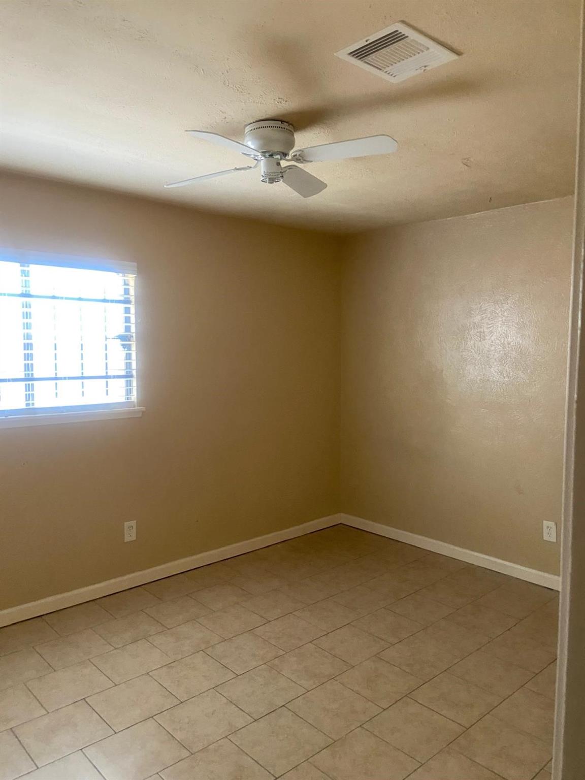 15607 Summer Briar Court, Houston Tx 77489 Property Photo 7