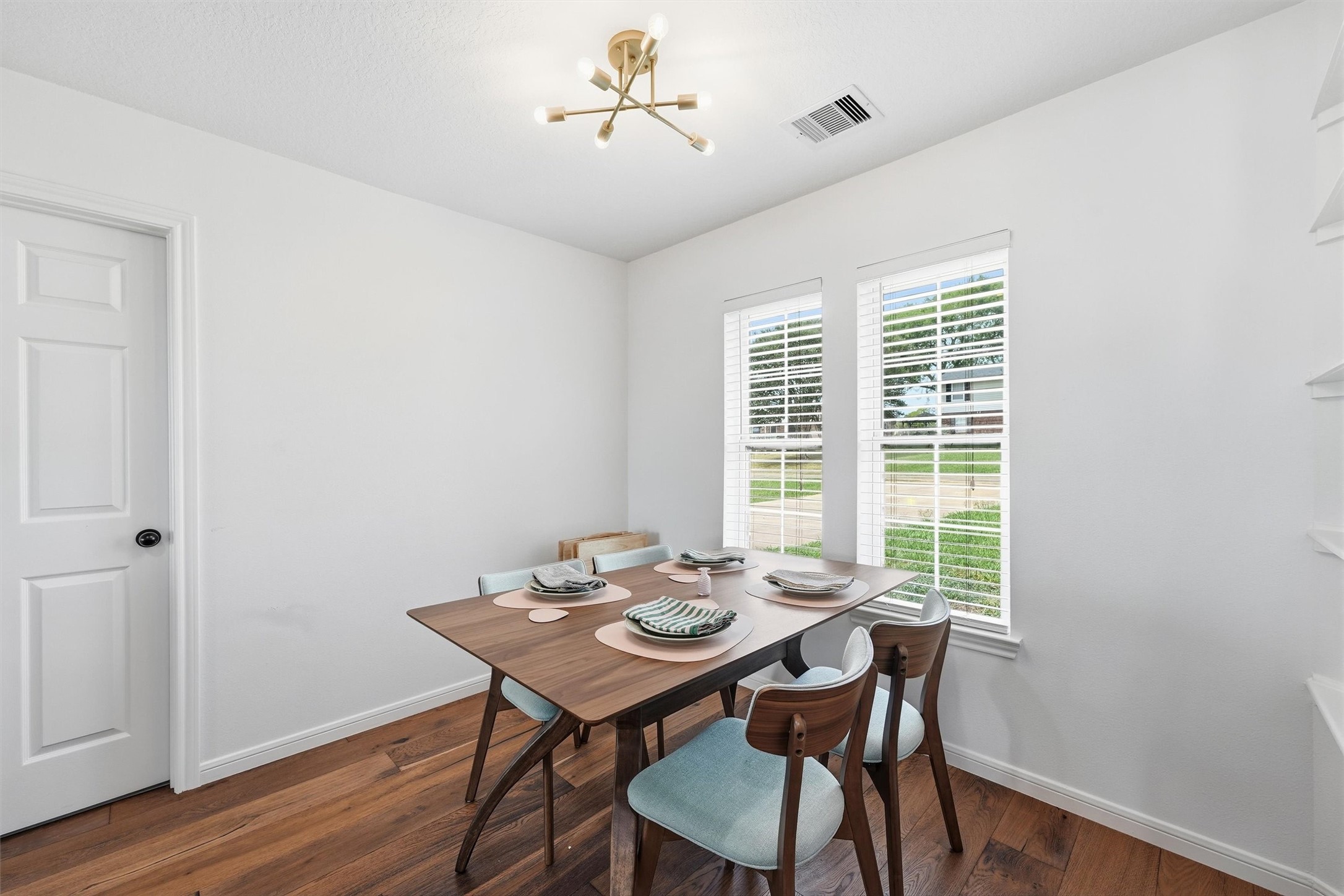281 Fishermans Bend Drive Property Photo 13