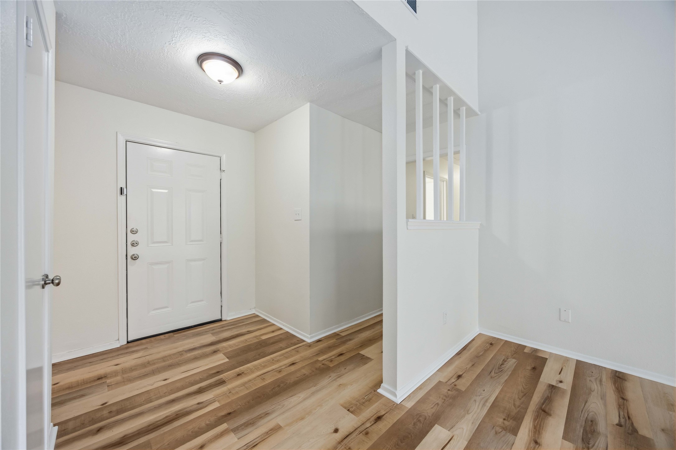 1002 Oxborough Drive Property Photo 6