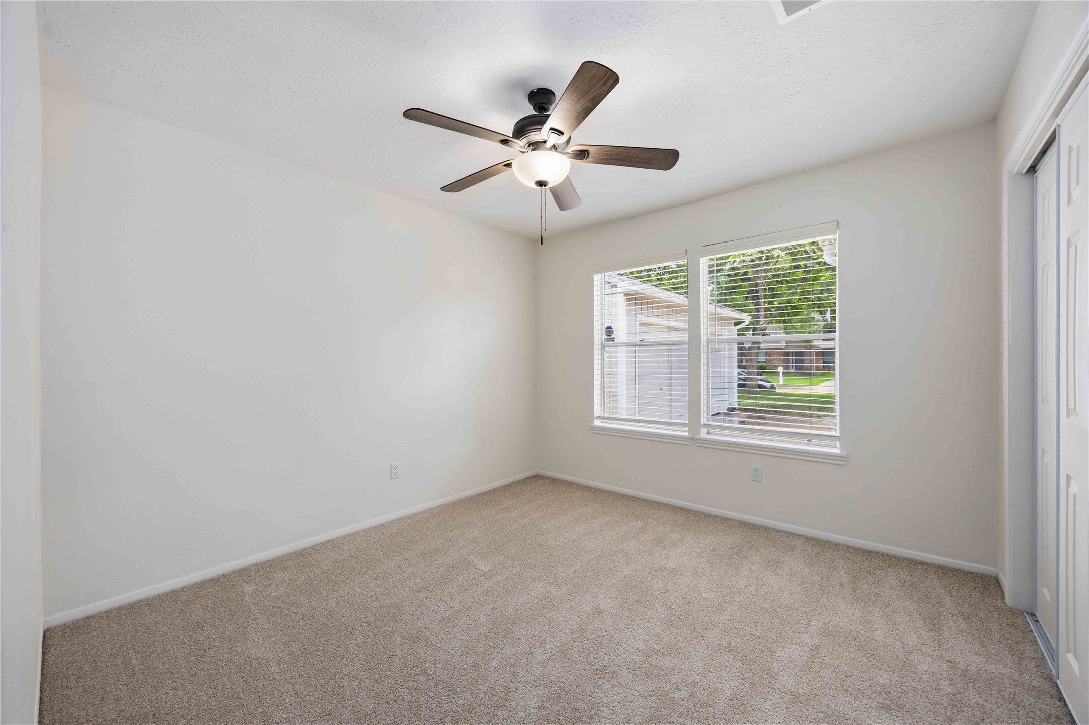 1002 Oxborough Drive Property Photo 22