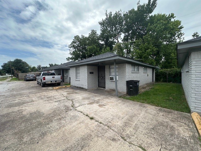 4701 Hoffman Street 4705 Property Photo 4