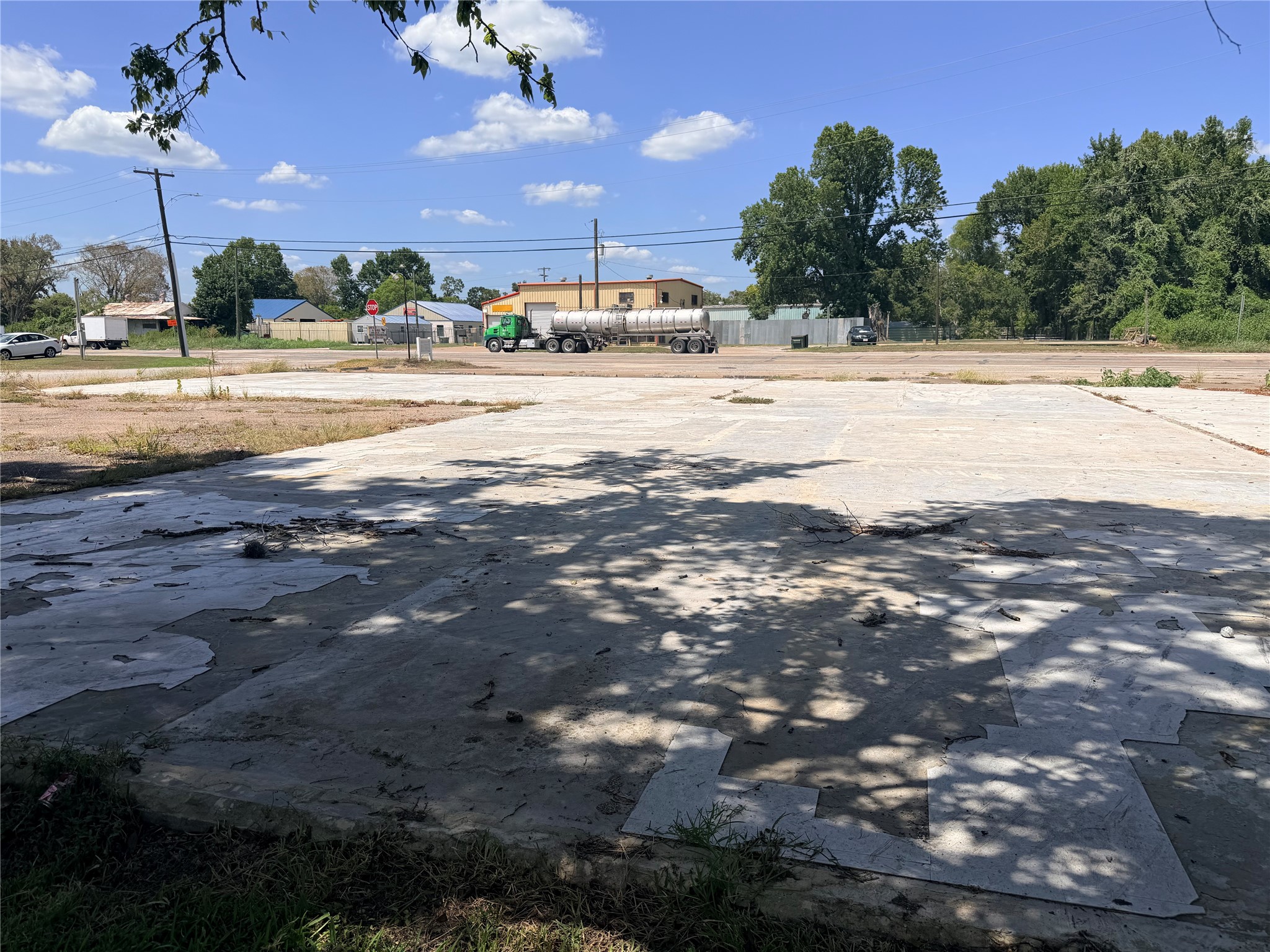 612 Highway 90 East Property Photo 3