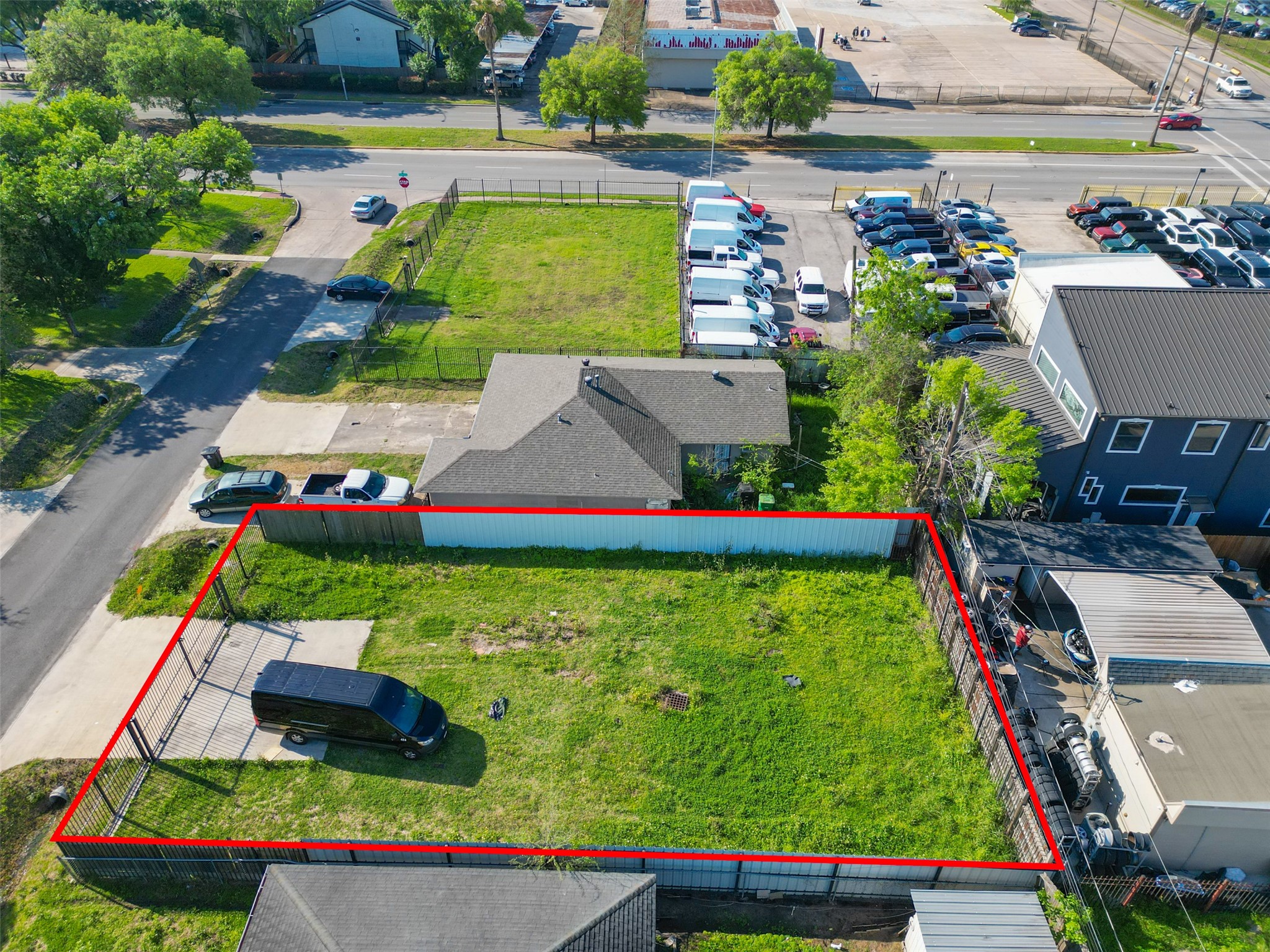 3222 Jarvis Street Property Photo 5