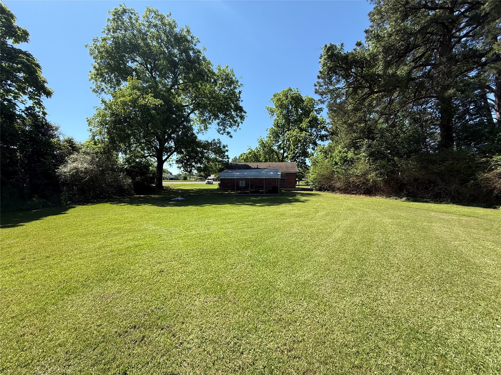 718 Broadway Street Property Photo 12