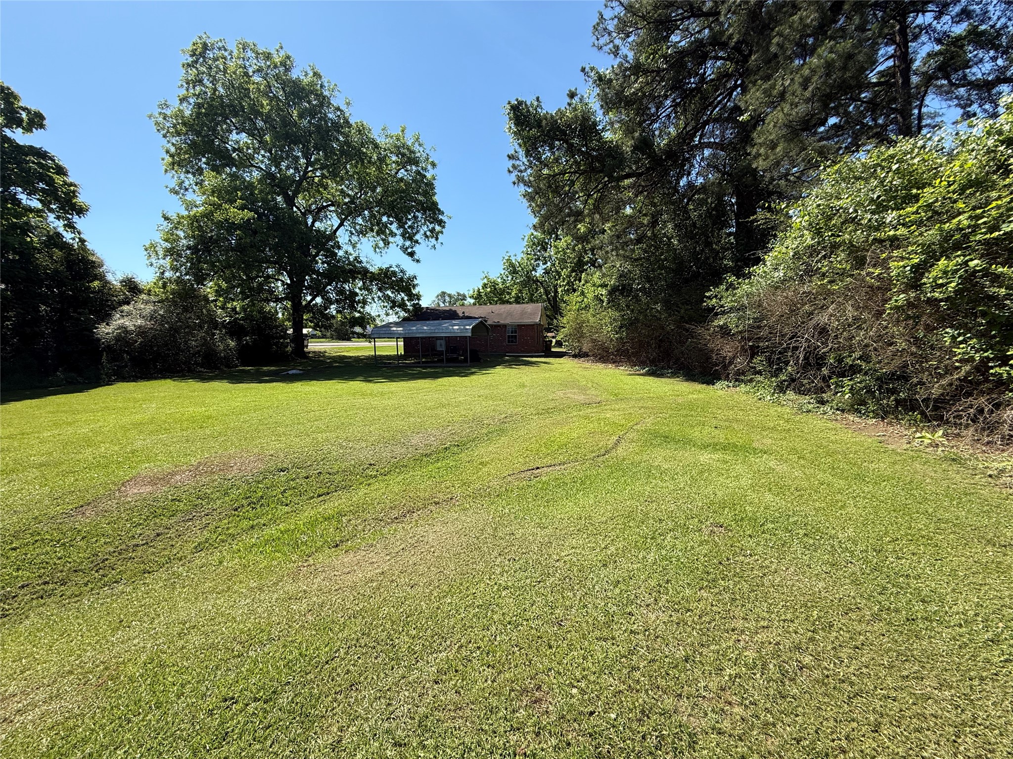 718 Broadway Street Property Photo 14