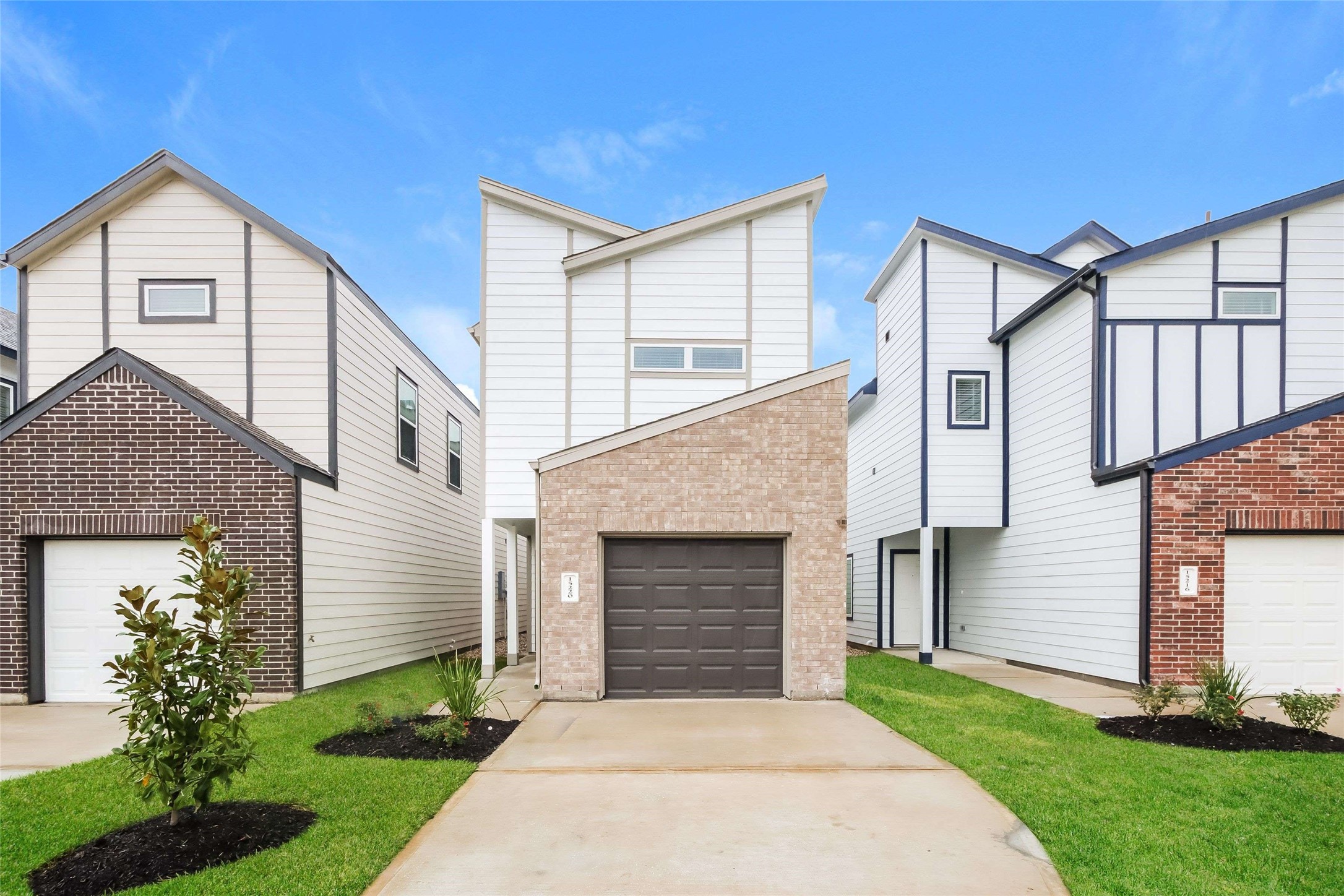 15220 Estrella East Property Photo