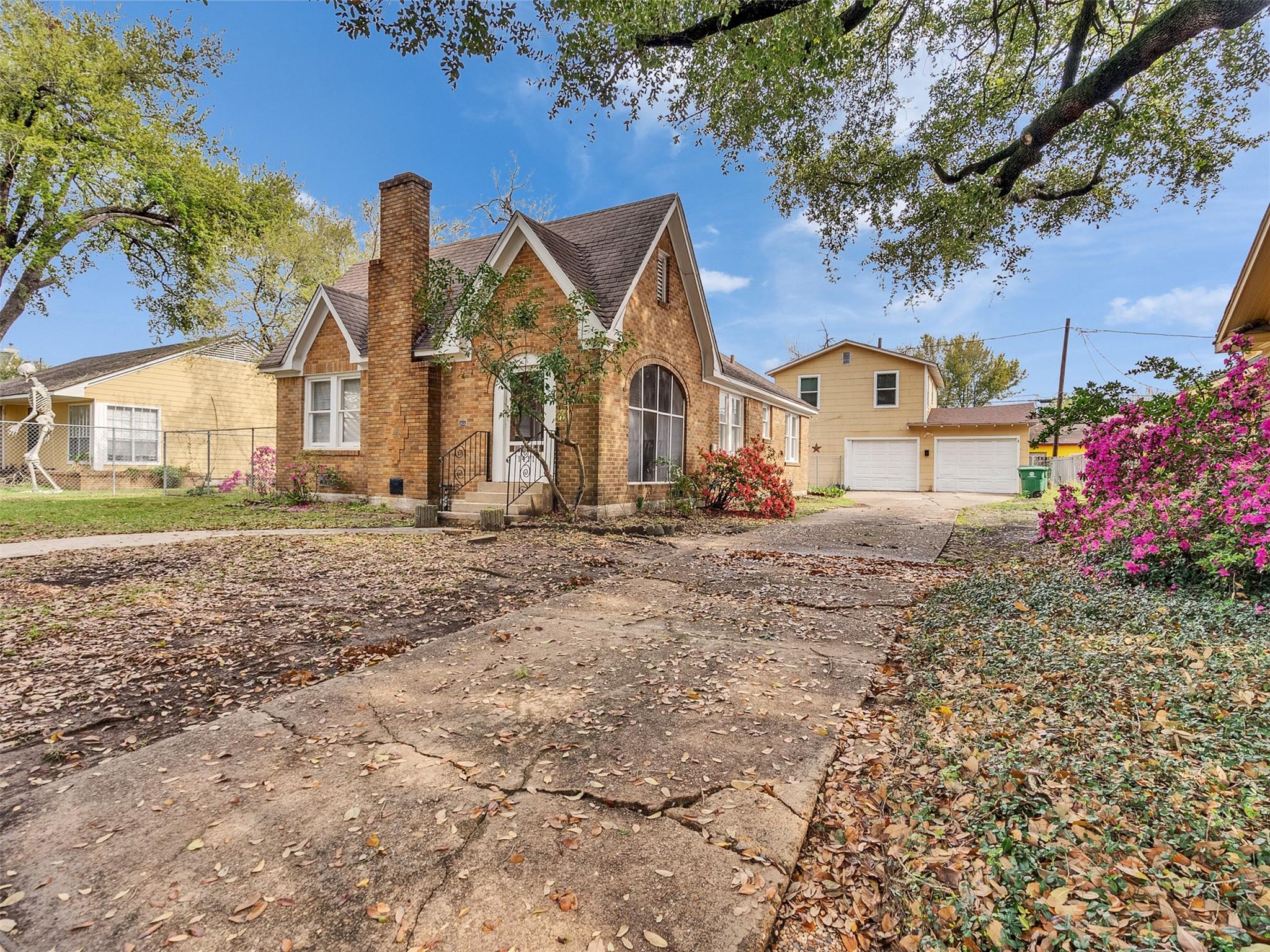 1411 Lawson Street, Houston Tx 77023 Property Photo 1