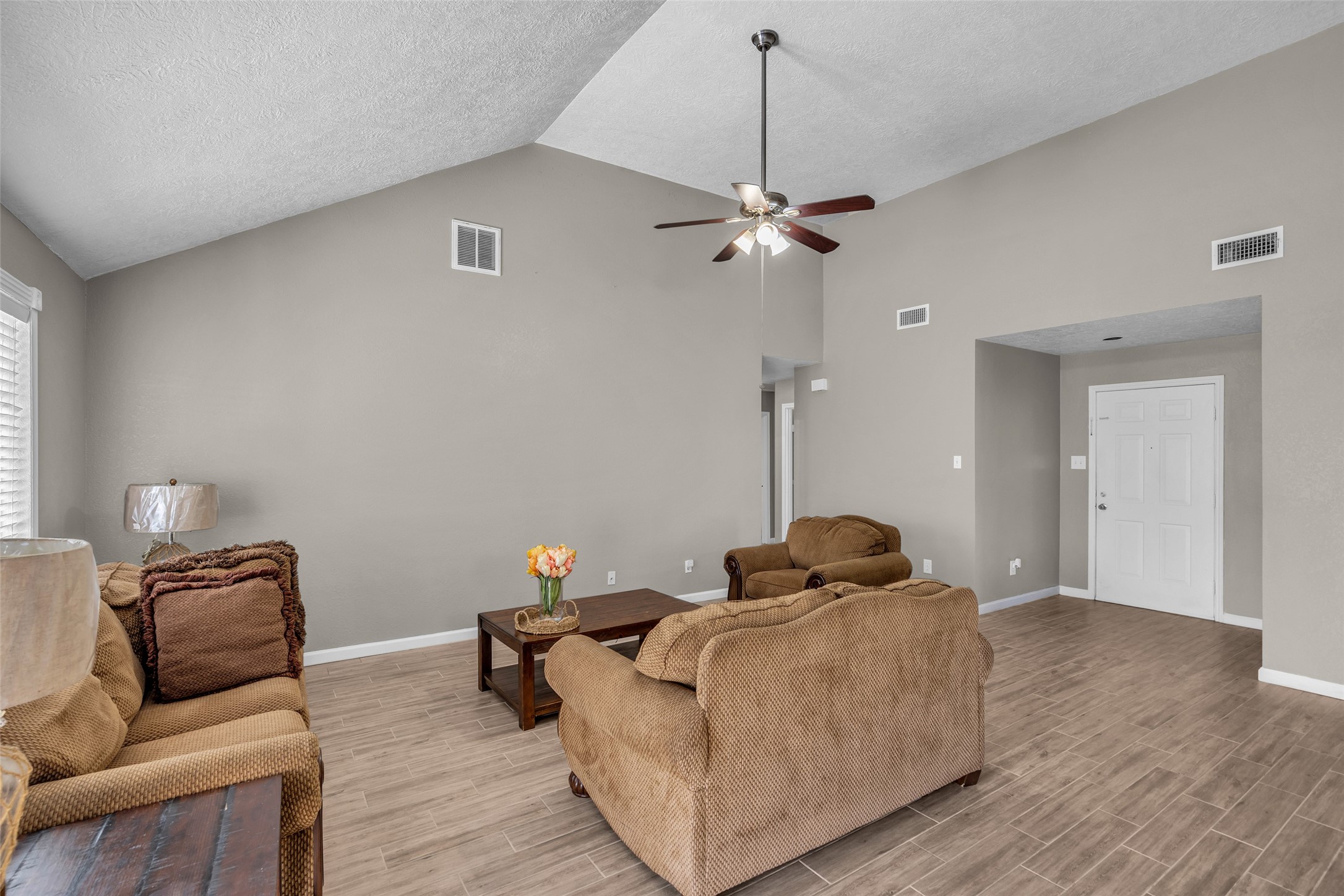 6522 Redding Springs Lane Property Photo 10