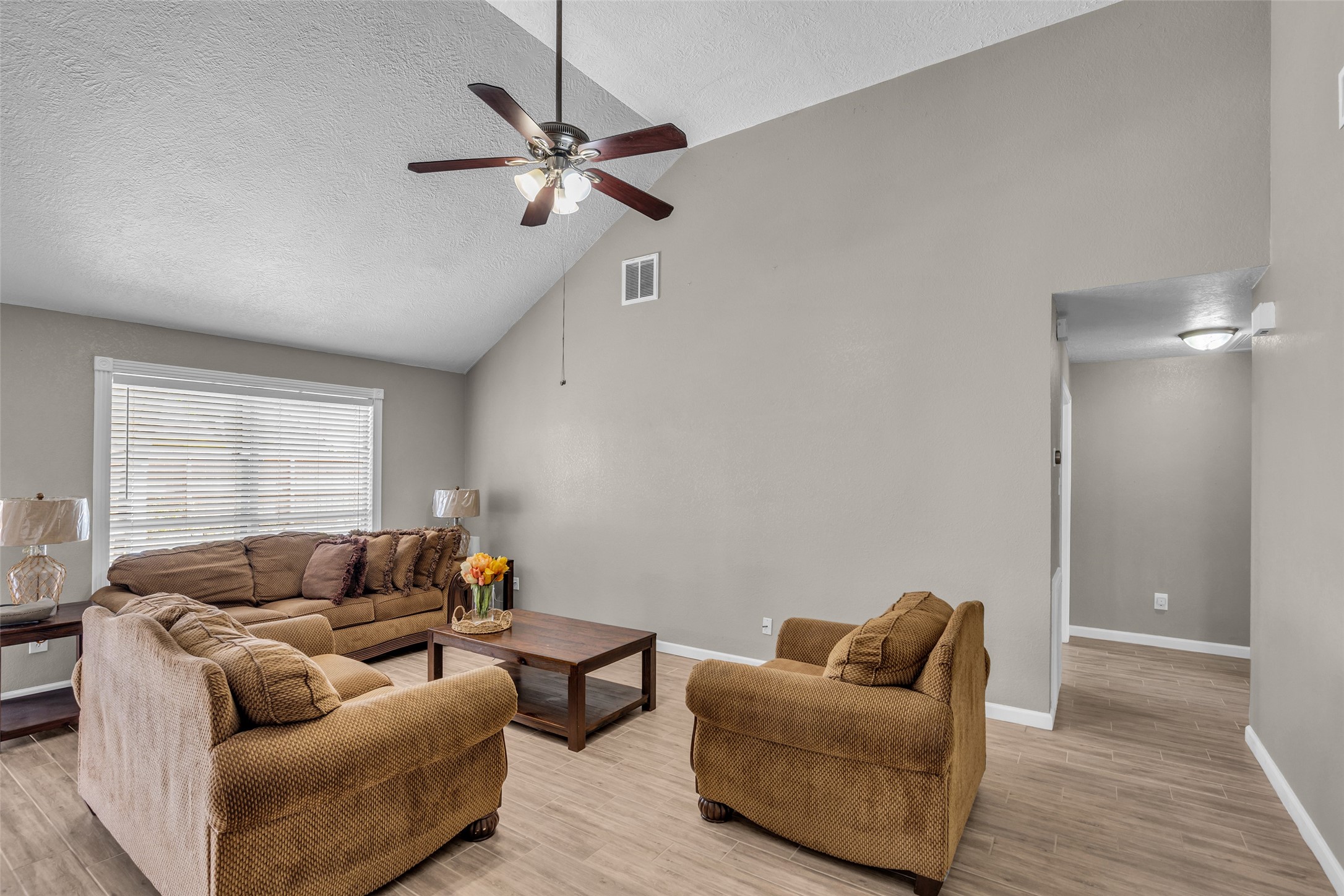 6522 Redding Springs Lane Property Photo 12
