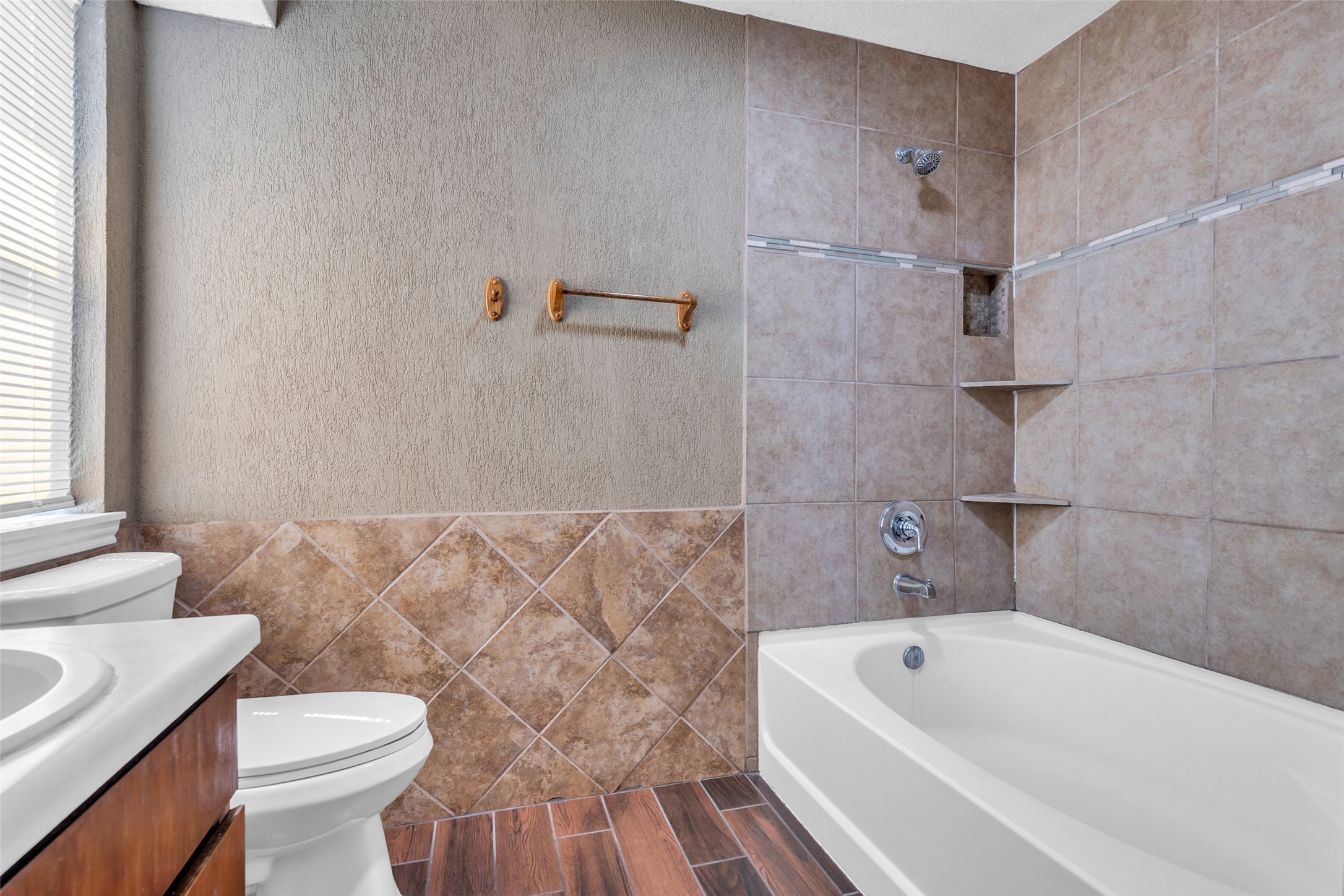 6522 Redding Springs Lane Property Photo 17