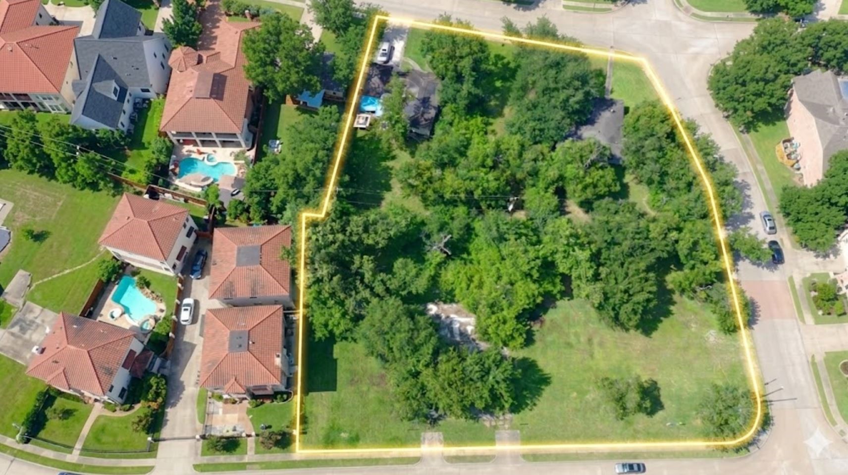 5514 Mcculloch Circle Property Photo 1