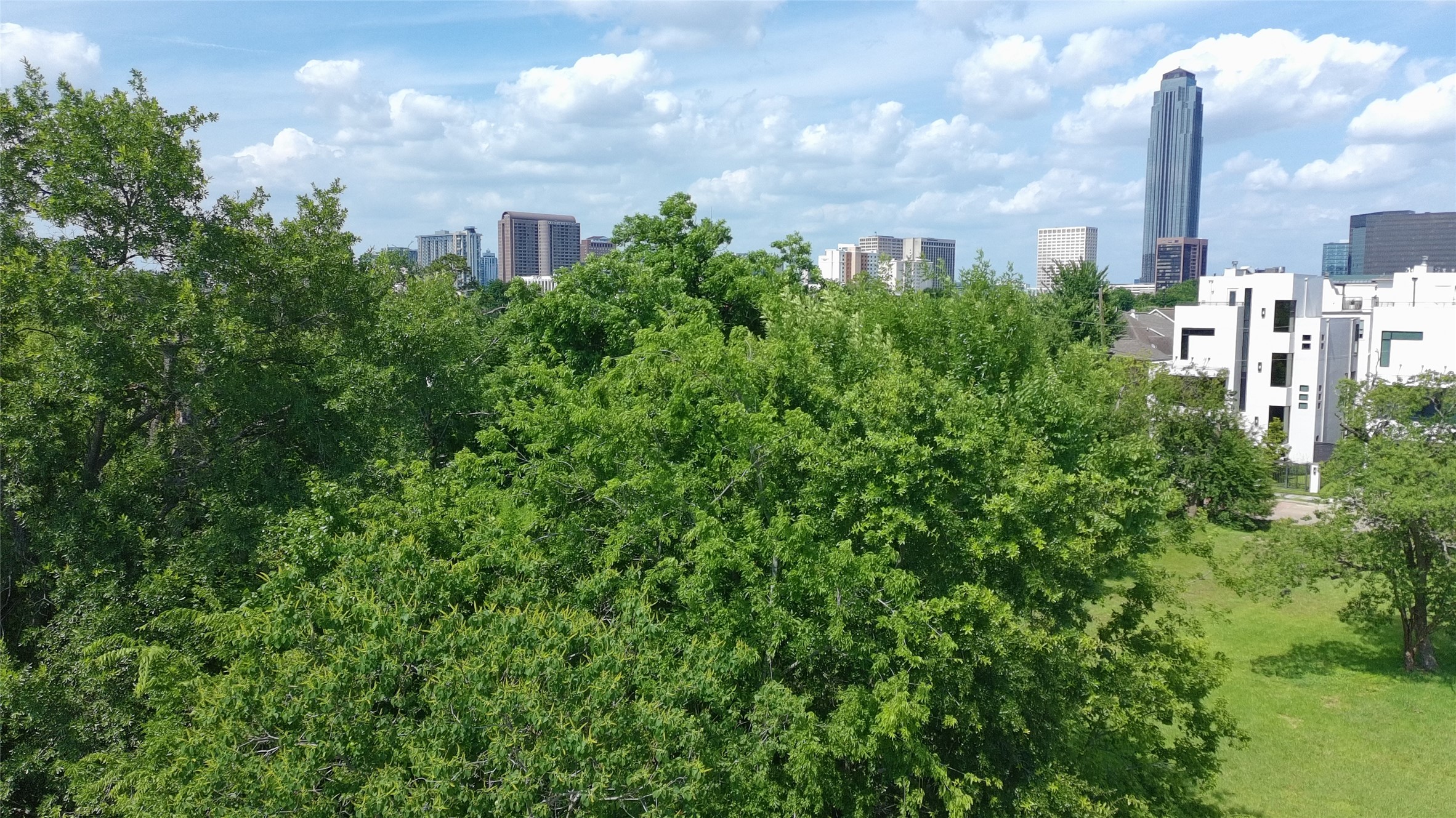 5514 Mcculloch Circle Property Photo 8