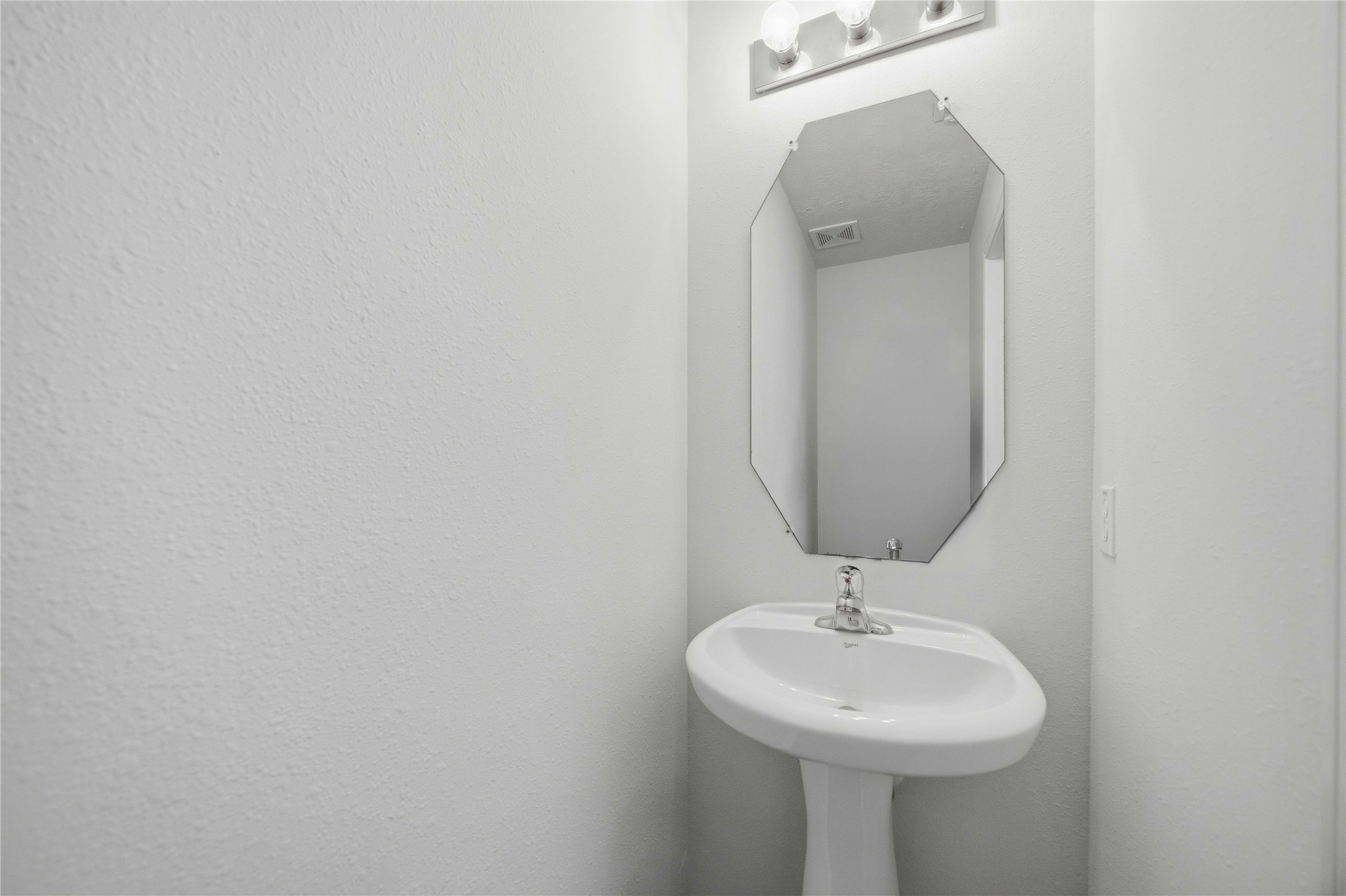 16119 Sandy Path Lane Property Photo 28