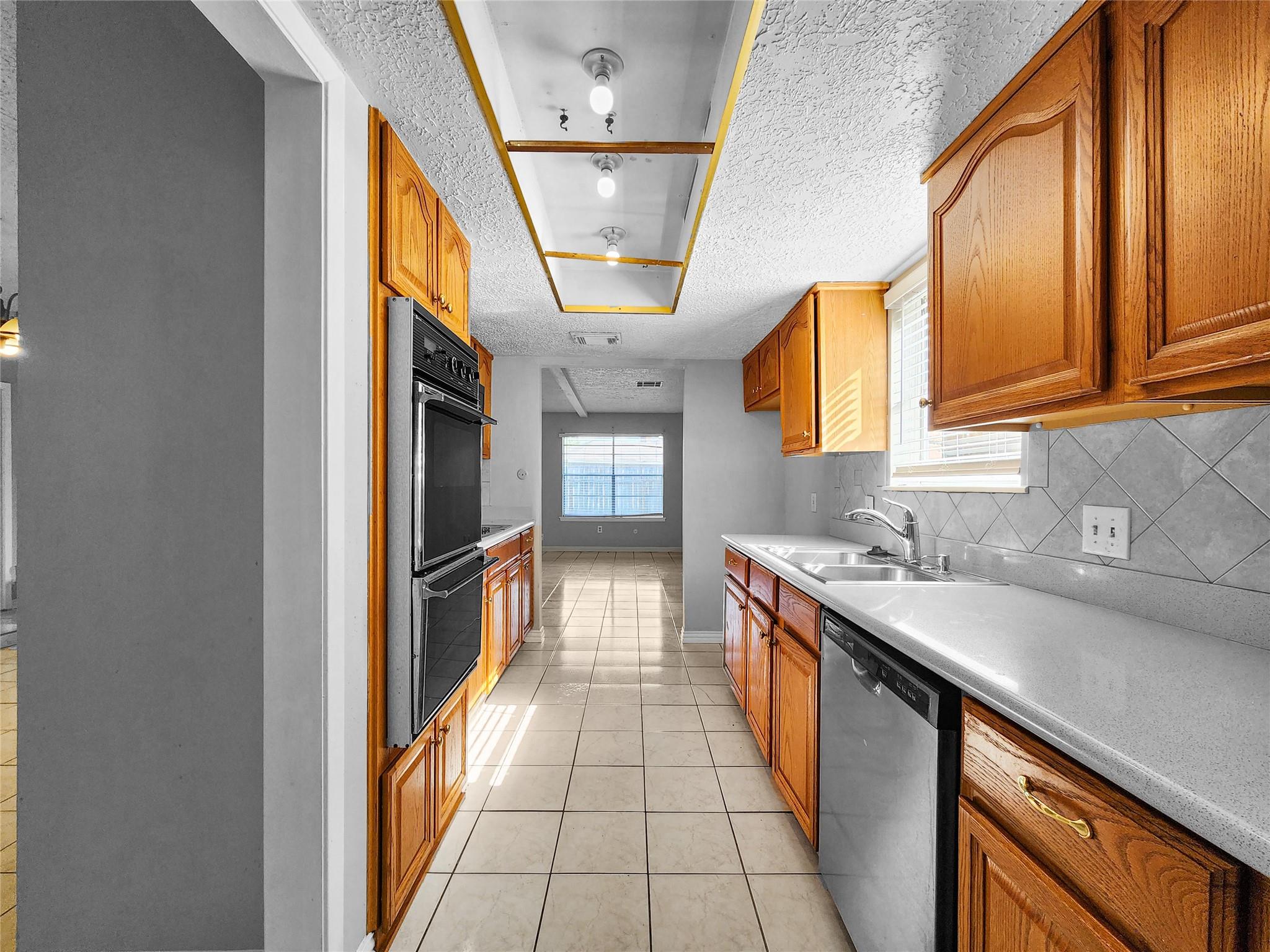13414 Marceau Drive Property Photo 11