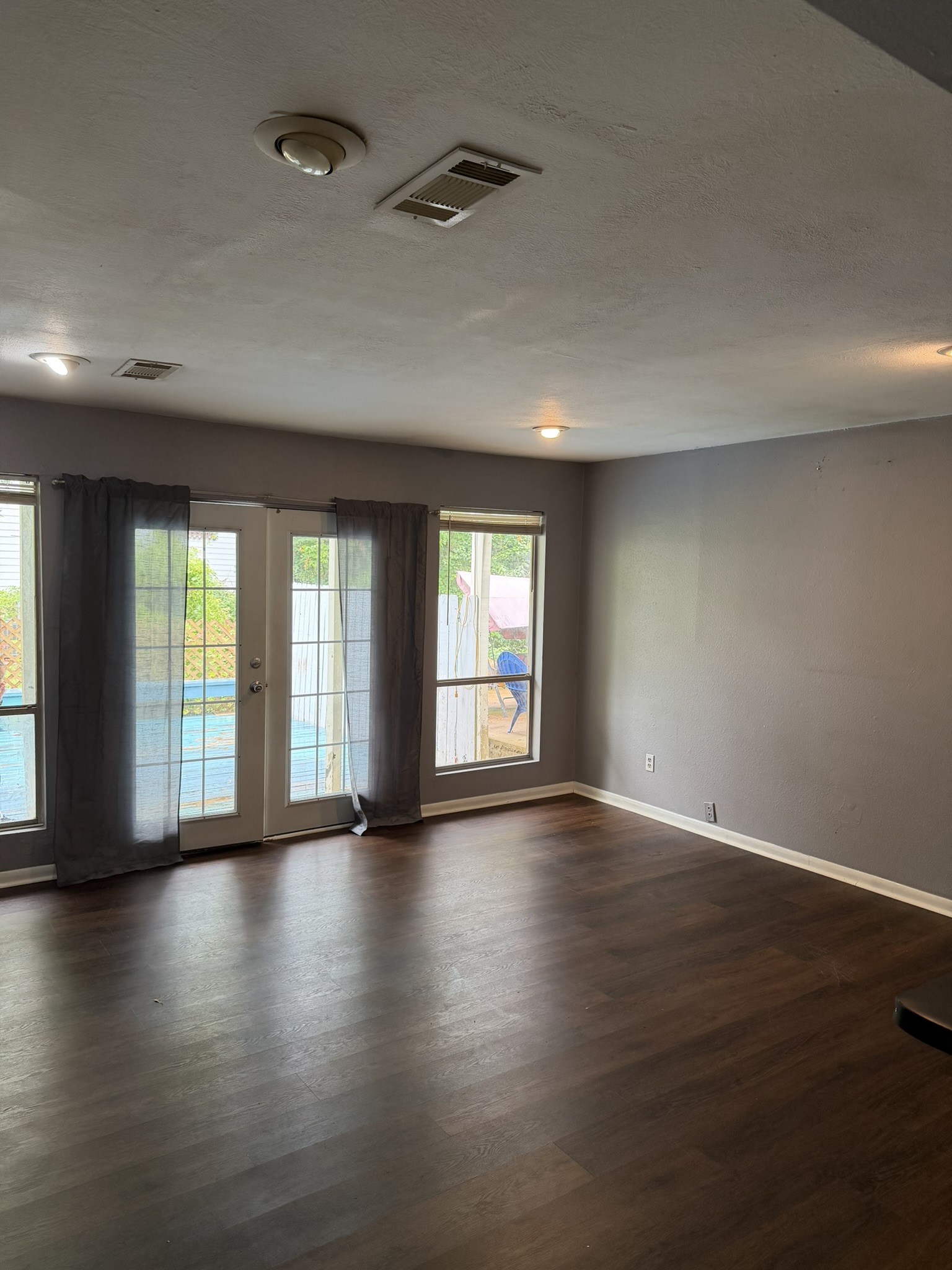 126 Harbour Lane Property Photo 3