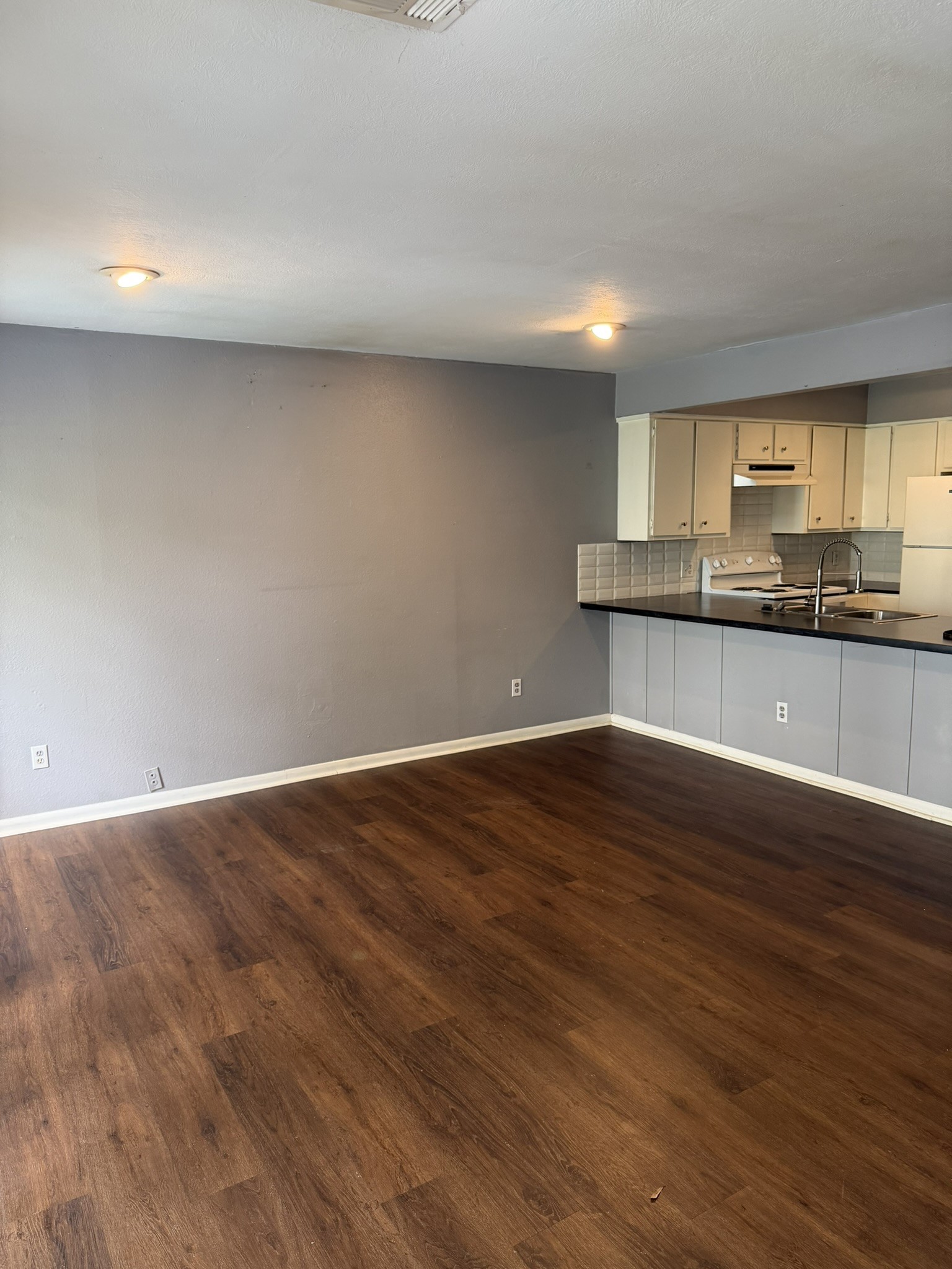 126 Harbour Lane Property Photo 7