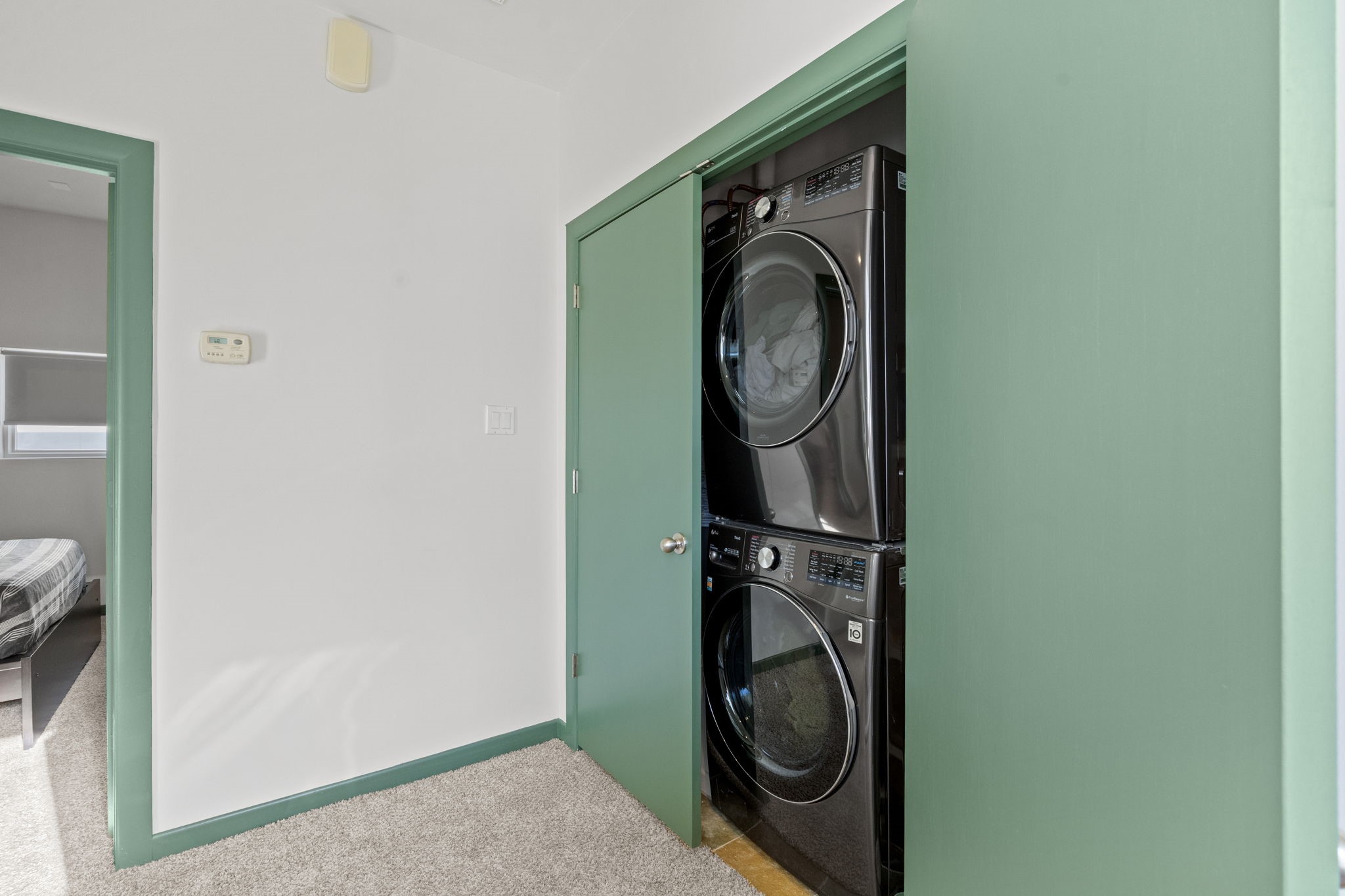 5628 Kiam Street B Property Photo 24