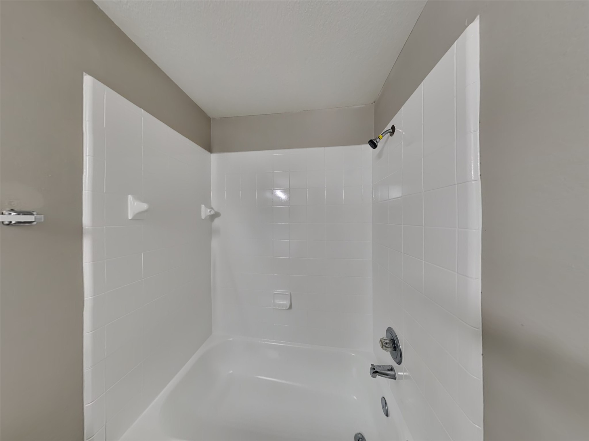 7711 Cypress Edge Drive Property Photo 10