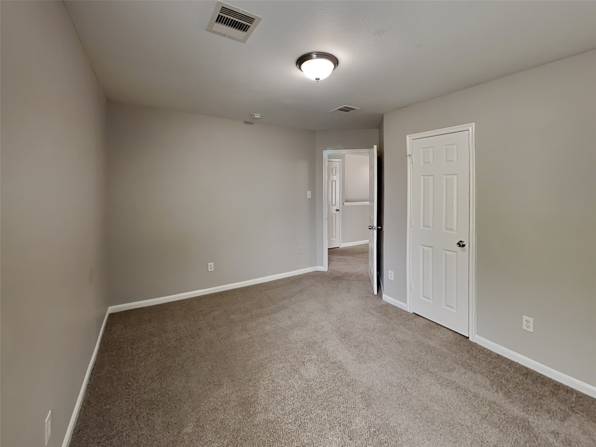 7711 Cypress Edge Drive Property Photo 12