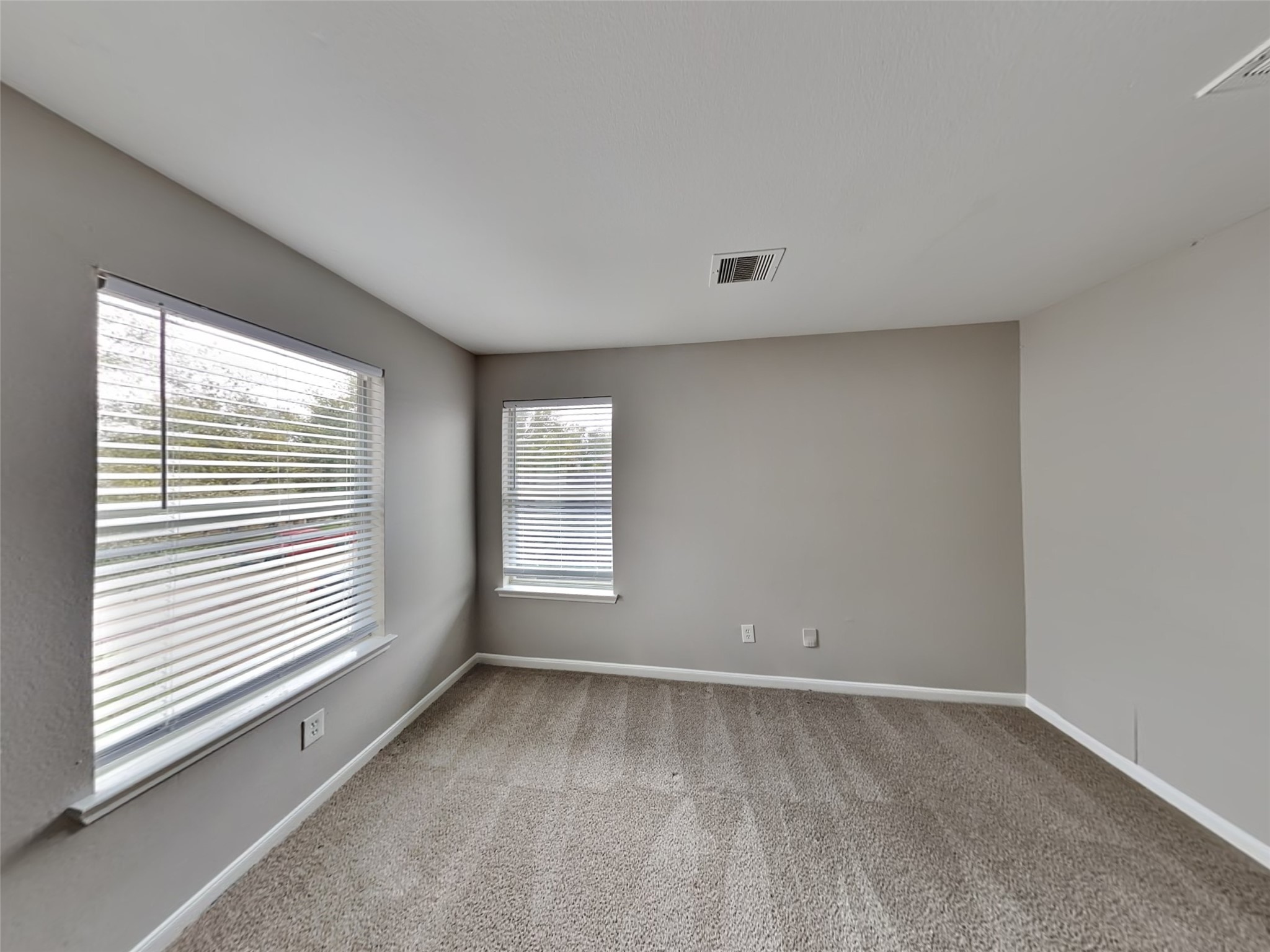 7711 Cypress Edge Drive Property Photo 18