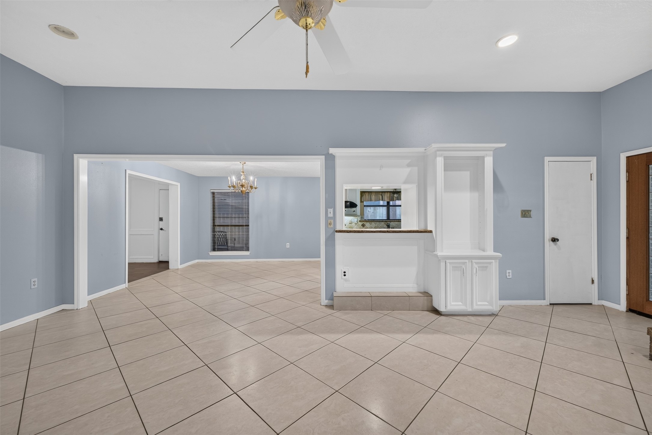 8819 Mile Run Road Property Photo 5