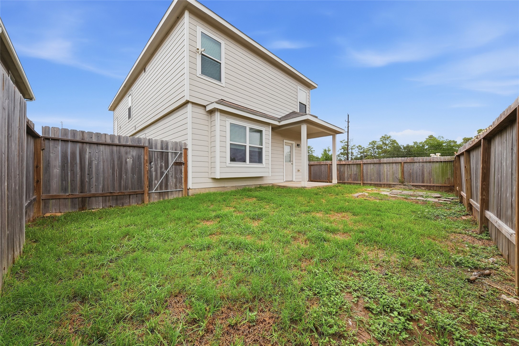 23431 Montague Drive Property Photo 3