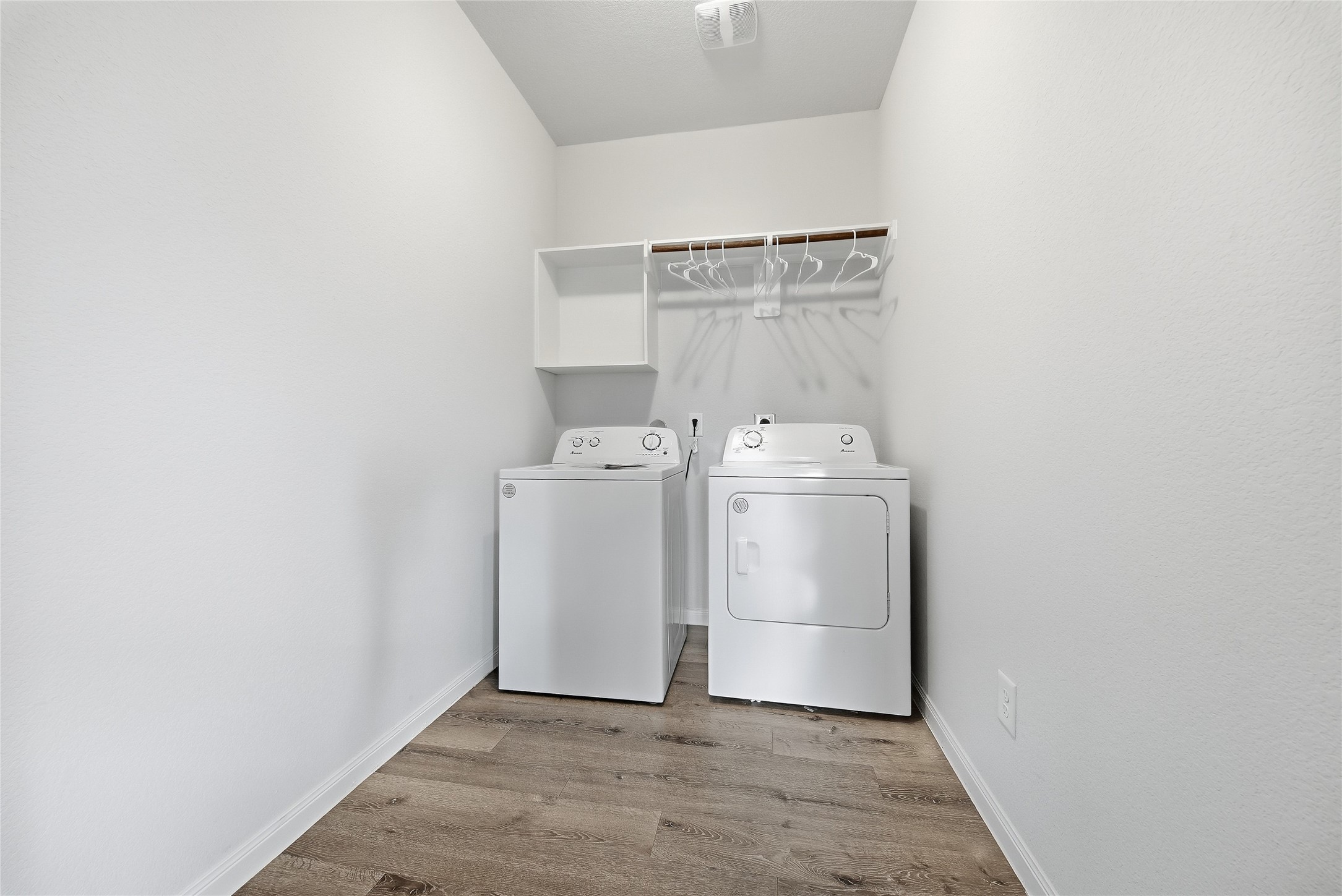 23431 Montague Drive Property Photo 17