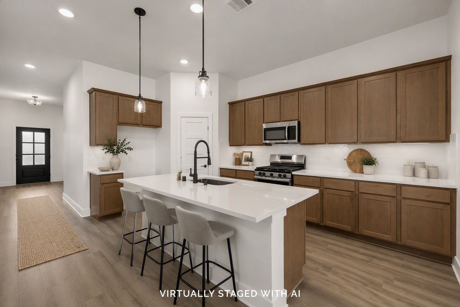 2211 Lone Bronco Boulevard Property Photo 2