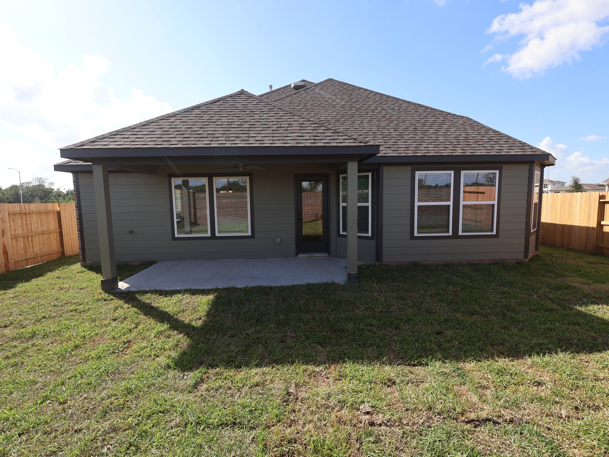 2211 Lone Bronco Boulevard Property Photo 6