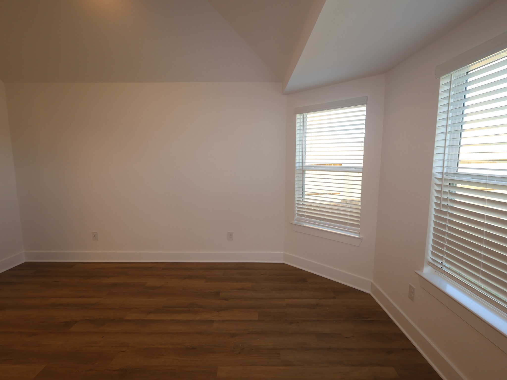 2211 Lone Bronco Boulevard Property Photo 9