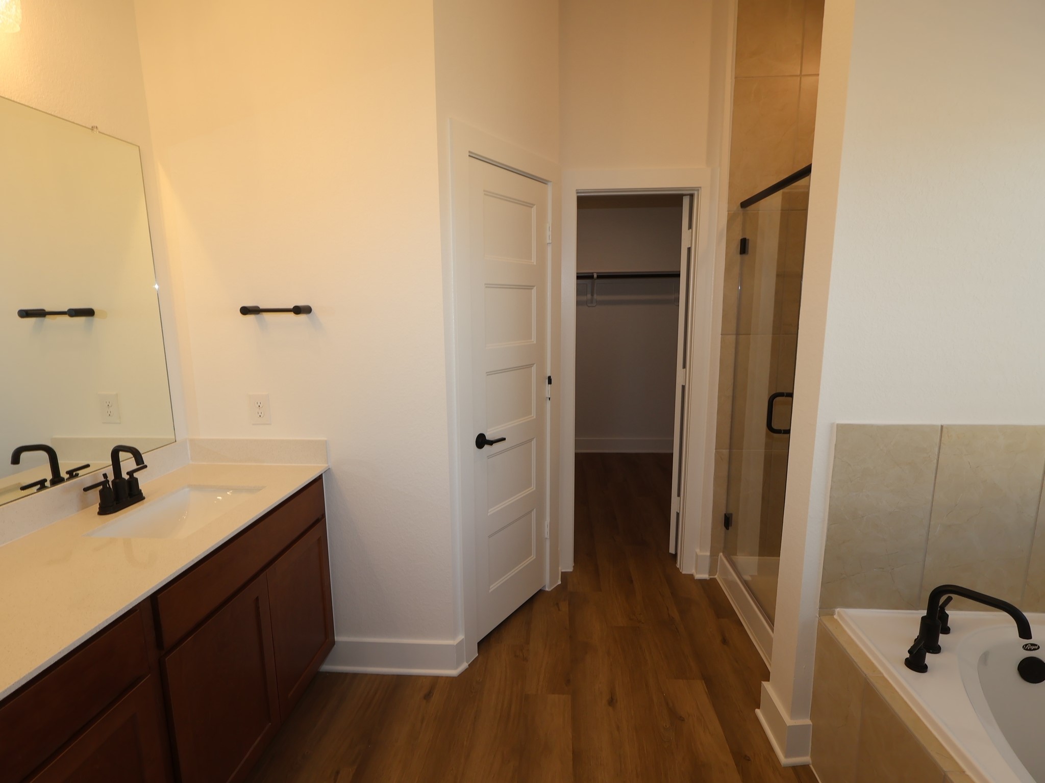2211 Lone Bronco Boulevard Property Photo 14