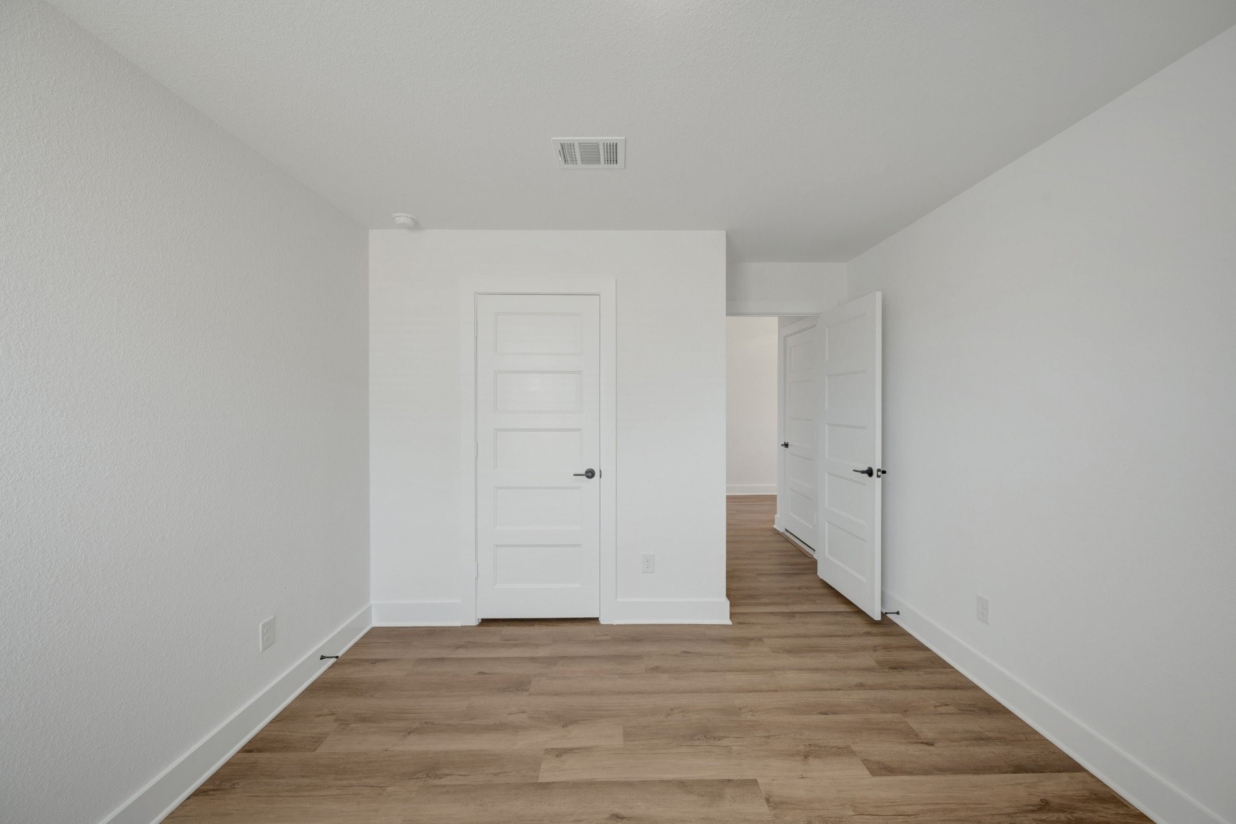 2211 Lone Bronco Boulevard Property Photo 15