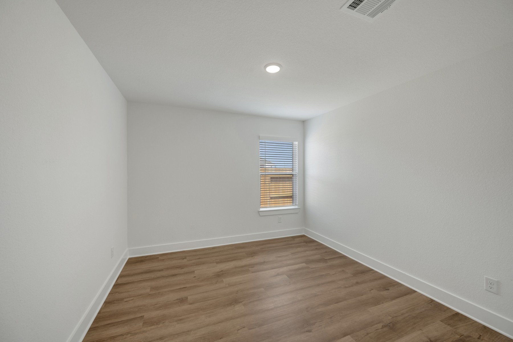 2211 Lone Bronco Boulevard Property Photo 16