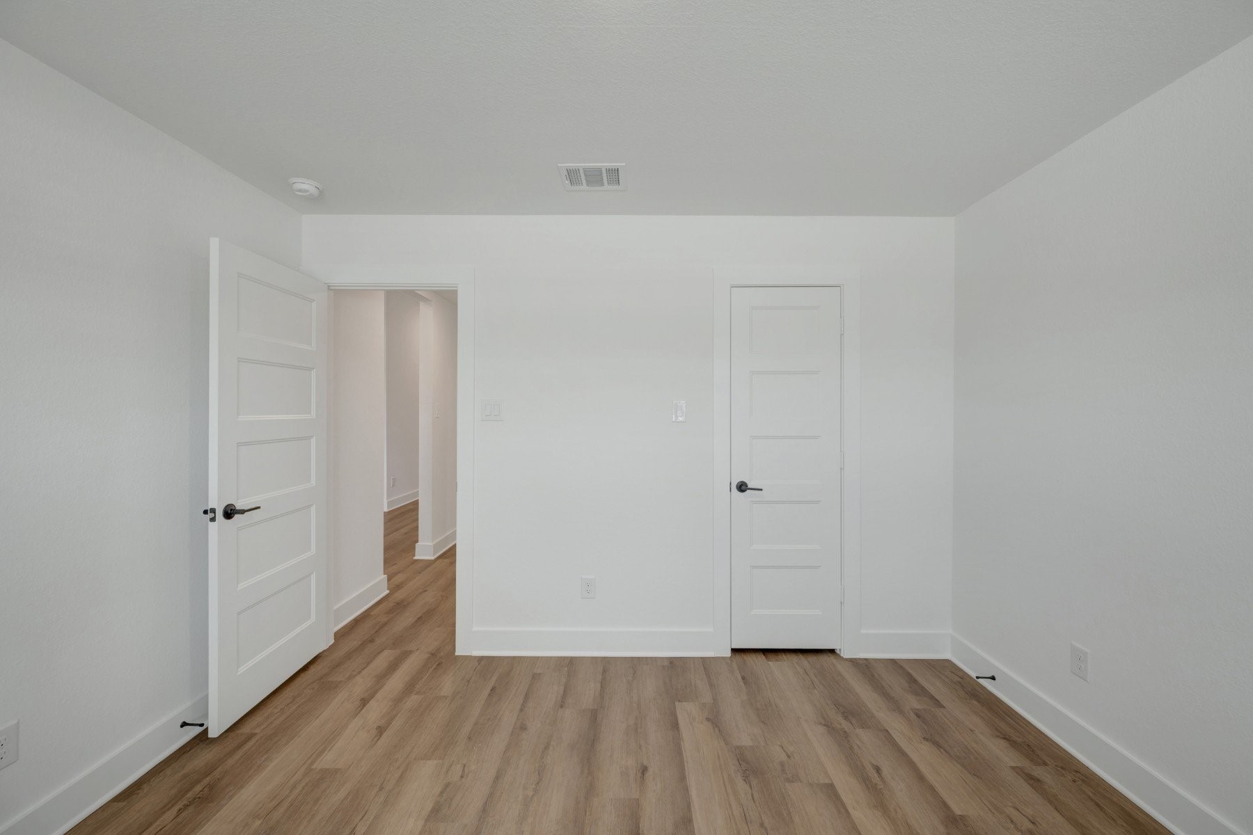 2211 Lone Bronco Boulevard Property Photo 20