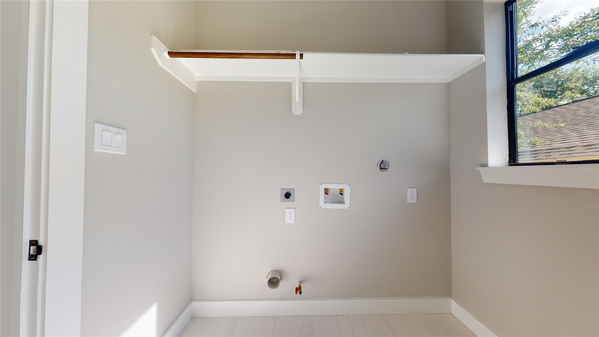 806 E 39th Street A Property Photo 31