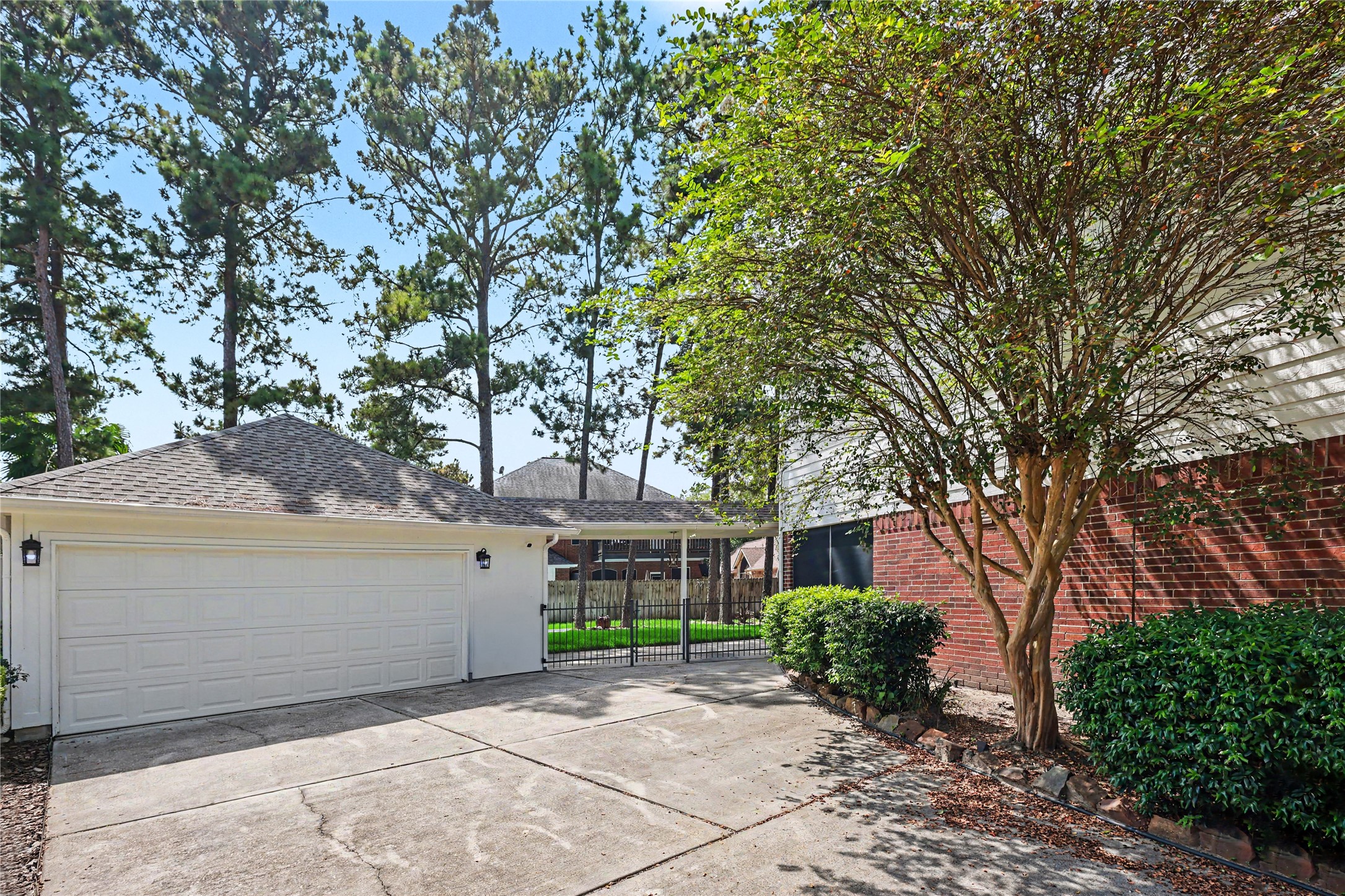 18407 Teal Creek Drive Property Photo 6