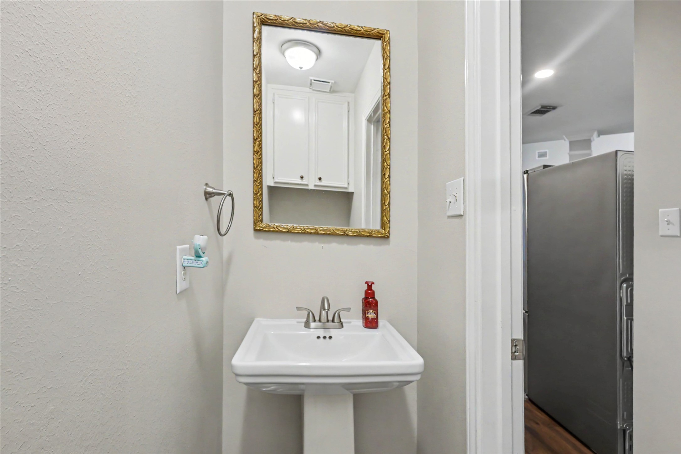 18407 Teal Creek Drive Property Photo 12