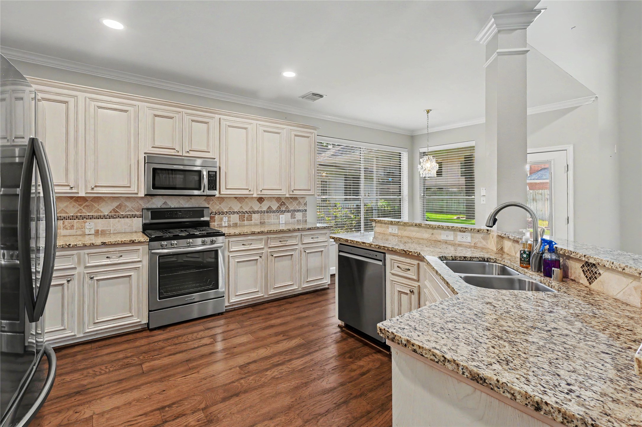 18407 Teal Creek Drive Property Photo 14